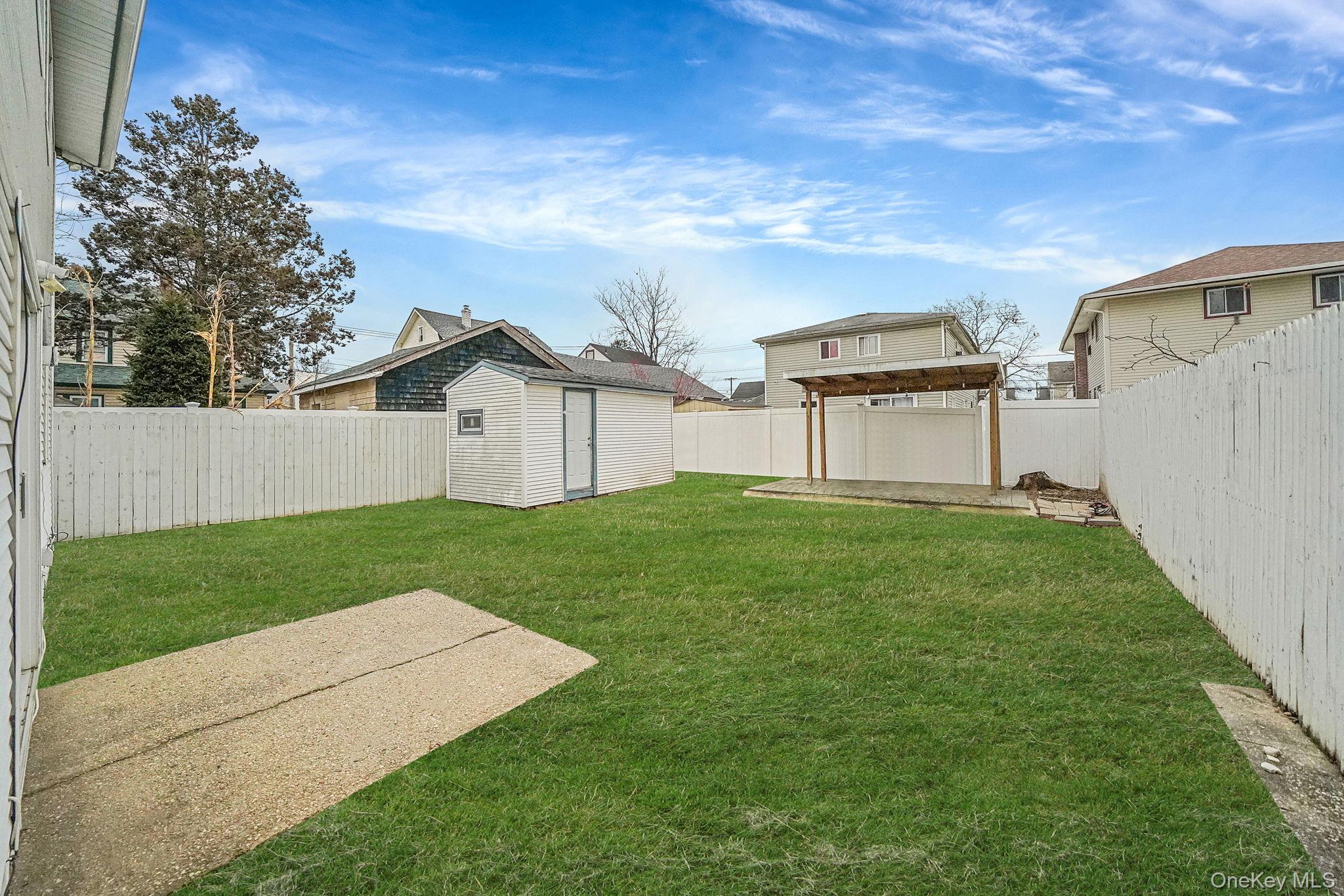 260 Yale Street, Hempstead, NY 11550