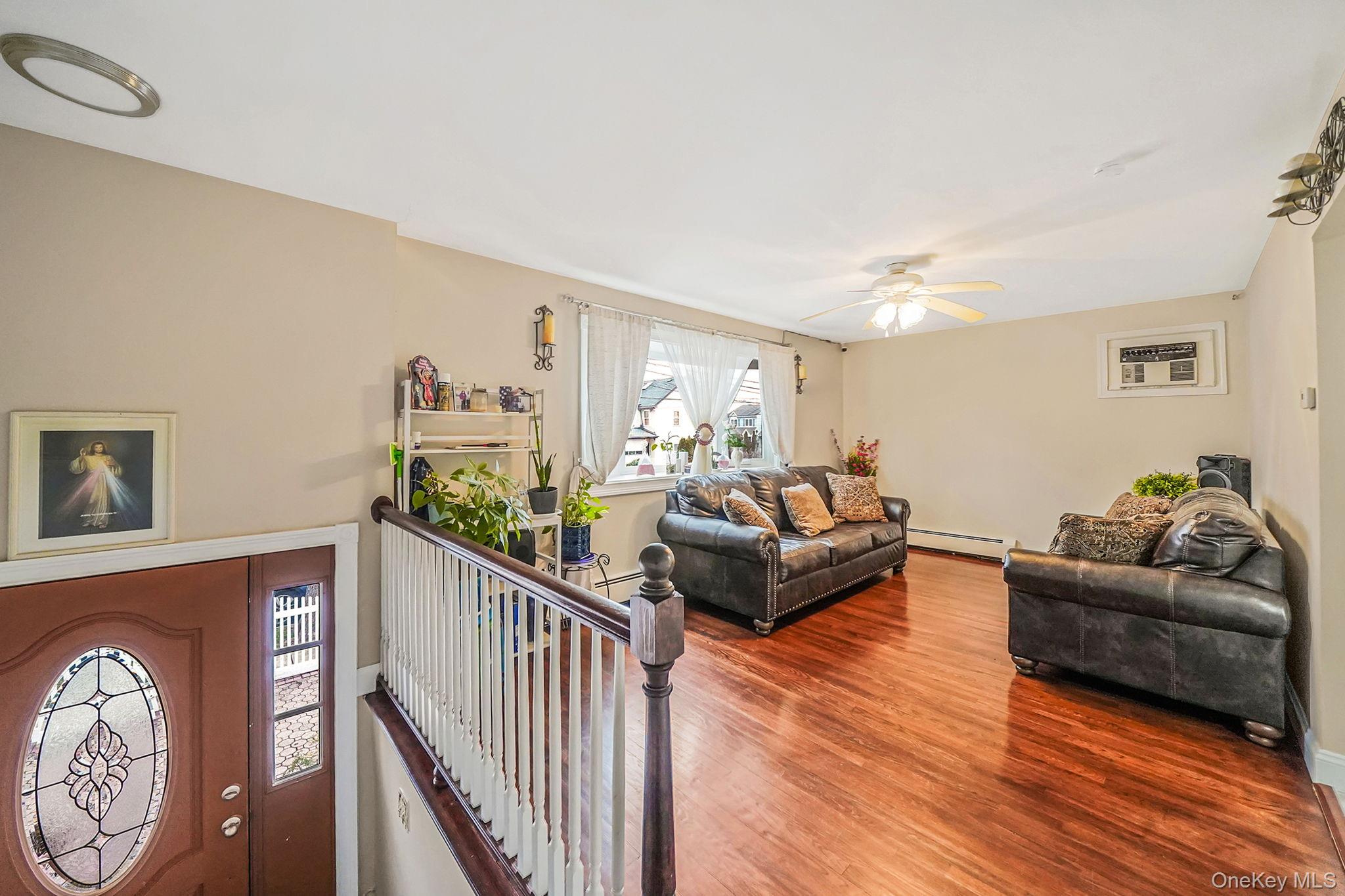 260 Yale Street, Hempstead, NY 11550