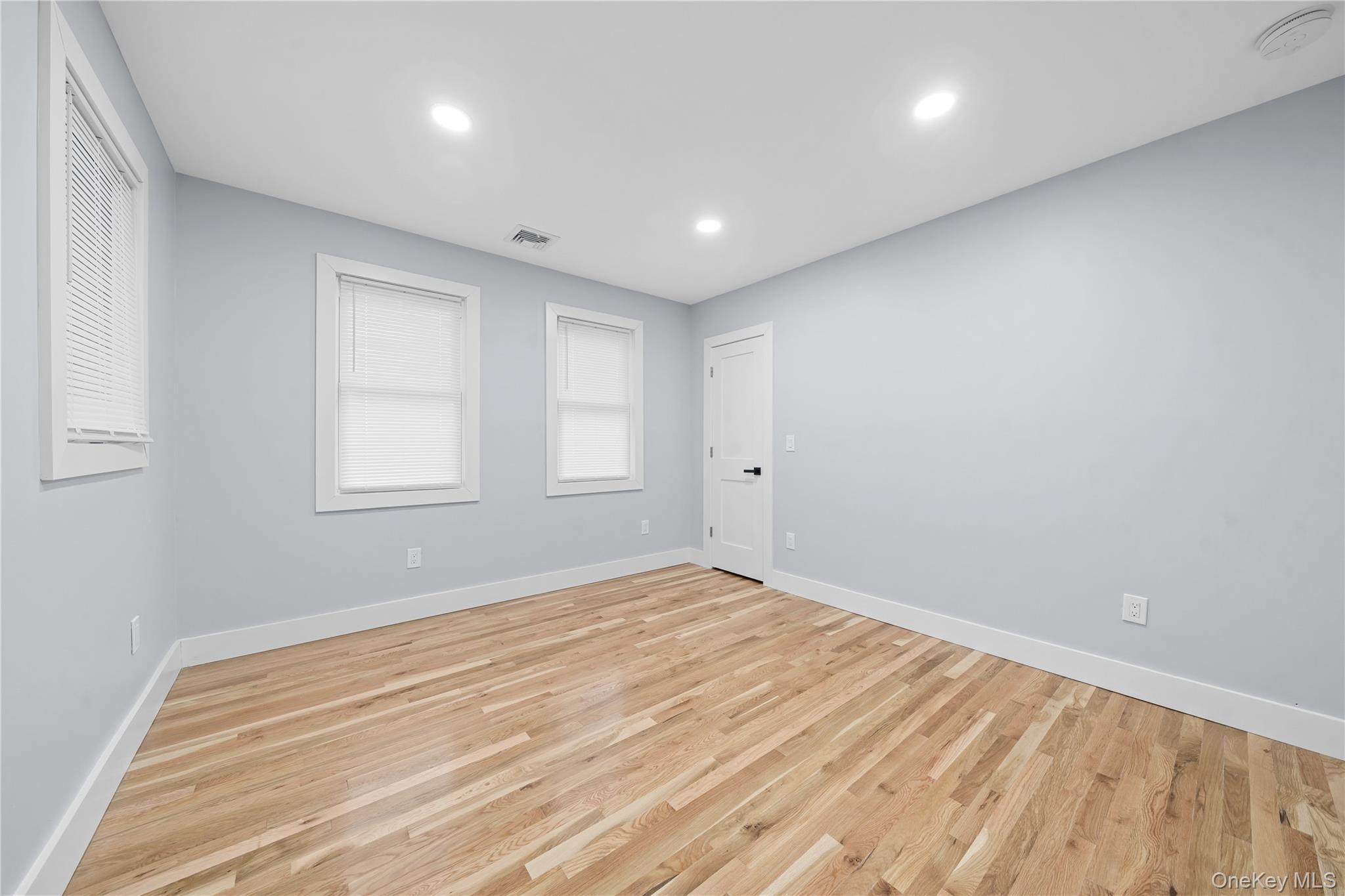 16 Laurel Avenue, Hempstead, NY 11550