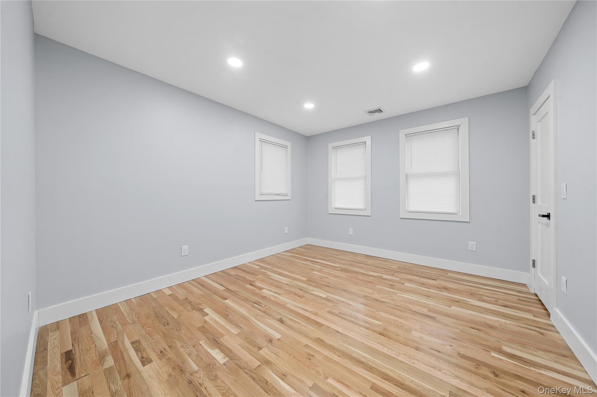 16 Laurel Avenue, Hempstead, NY 11550