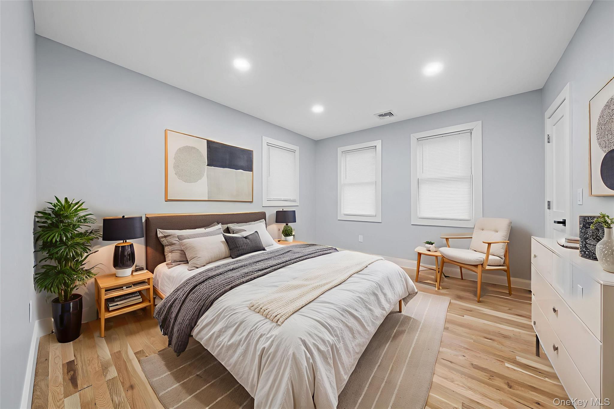 16 Laurel Avenue, Hempstead, NY 11550