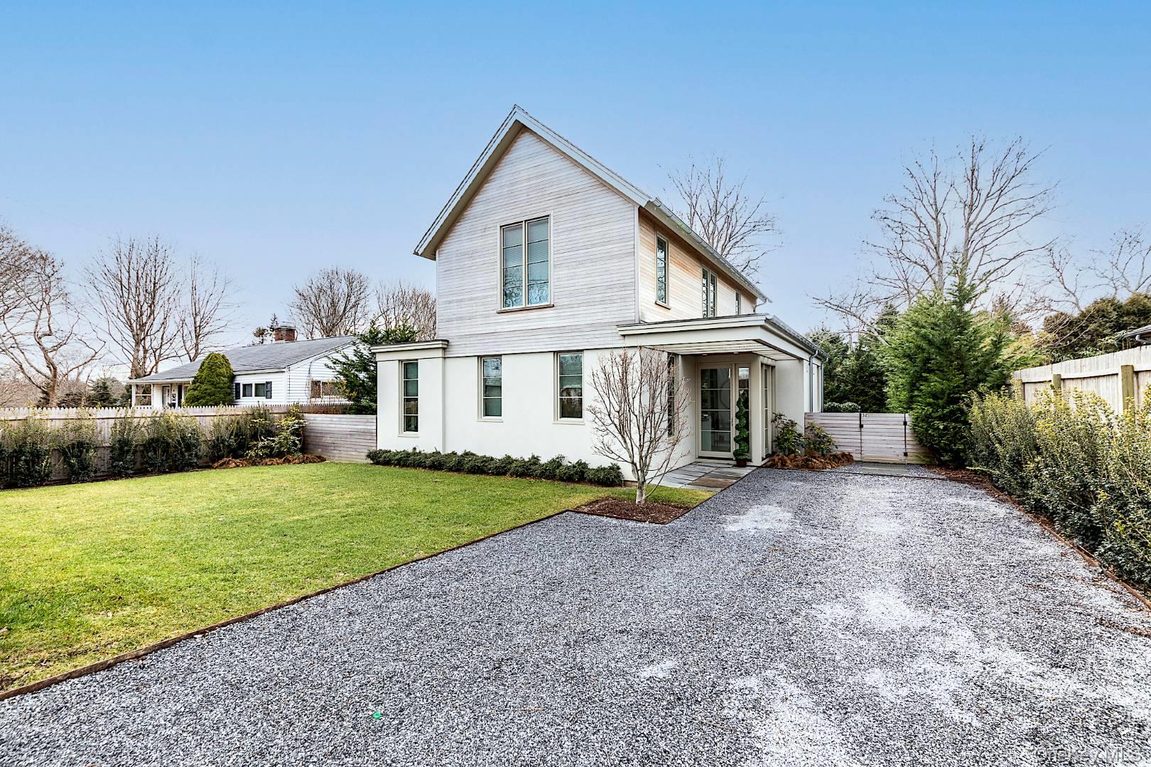 32 Miller Lane, East Hampton, NY 11937