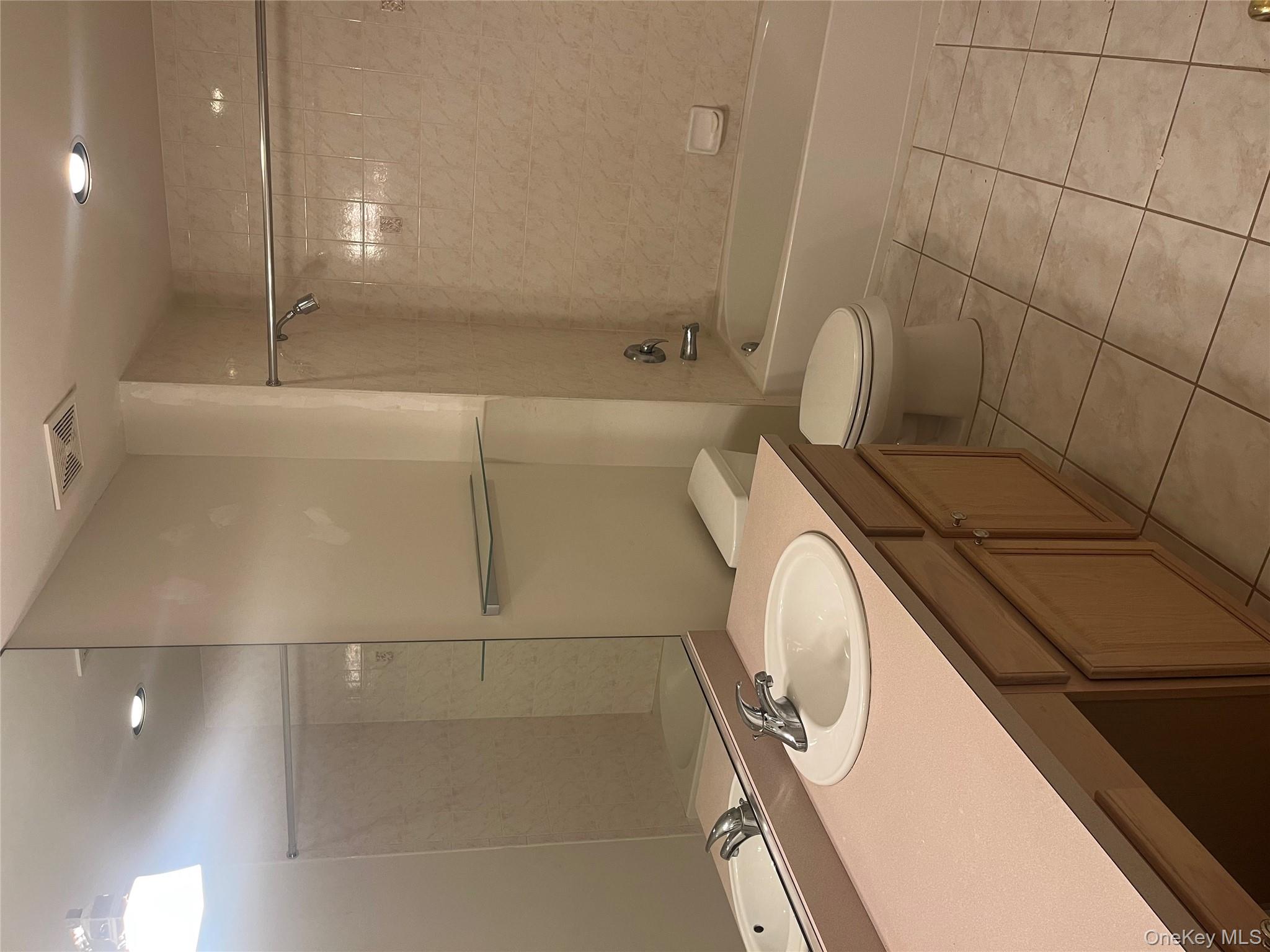 82 Lakeview Drive, Manorville, NY 11949