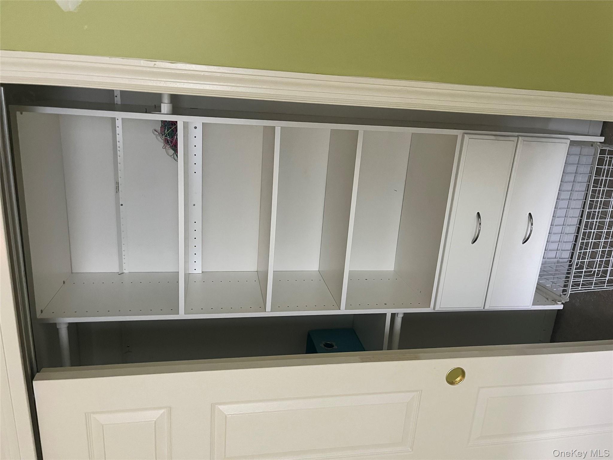 82 Lakeview Drive, Manorville, NY 11949