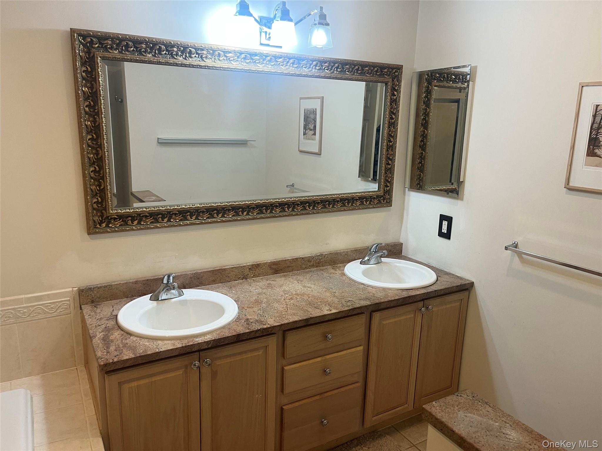 82 Lakeview Drive, Manorville, NY 11949