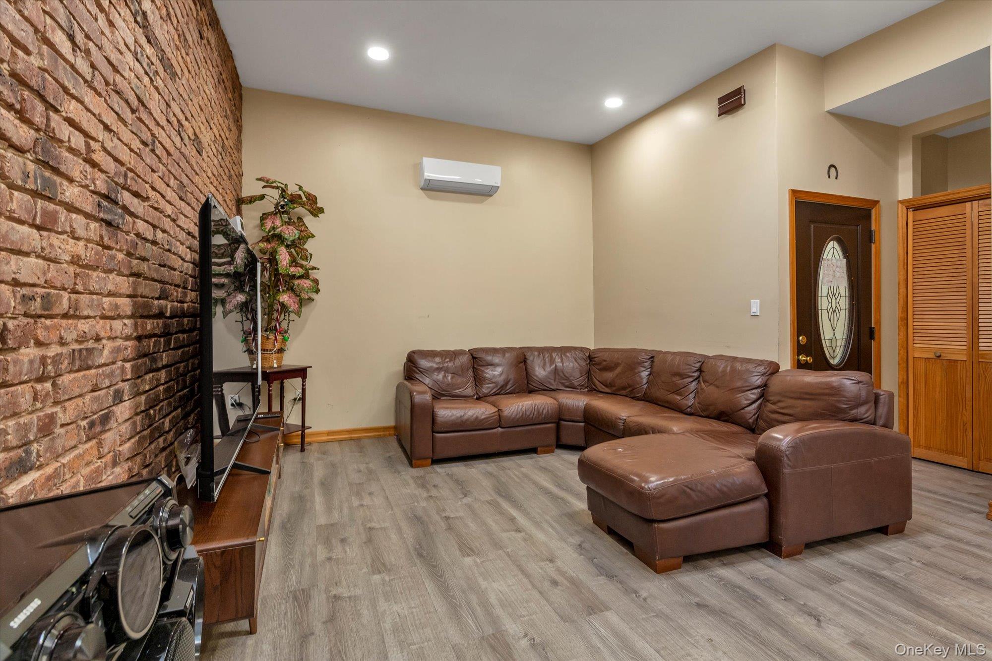 21 Charlotte Street, Ridgewood, NY 11385