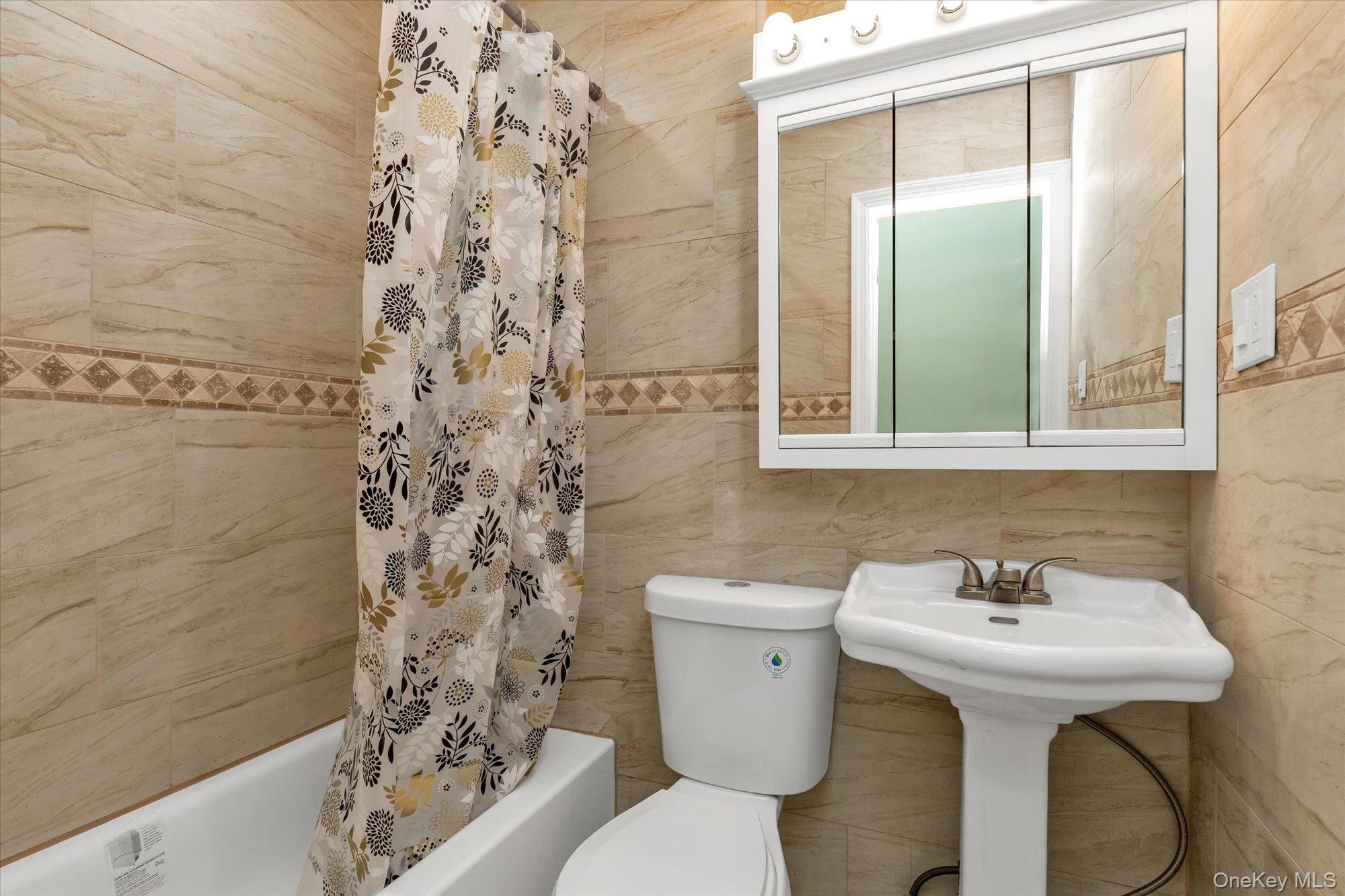 21 Charlotte Street, Ridgewood, NY 11385