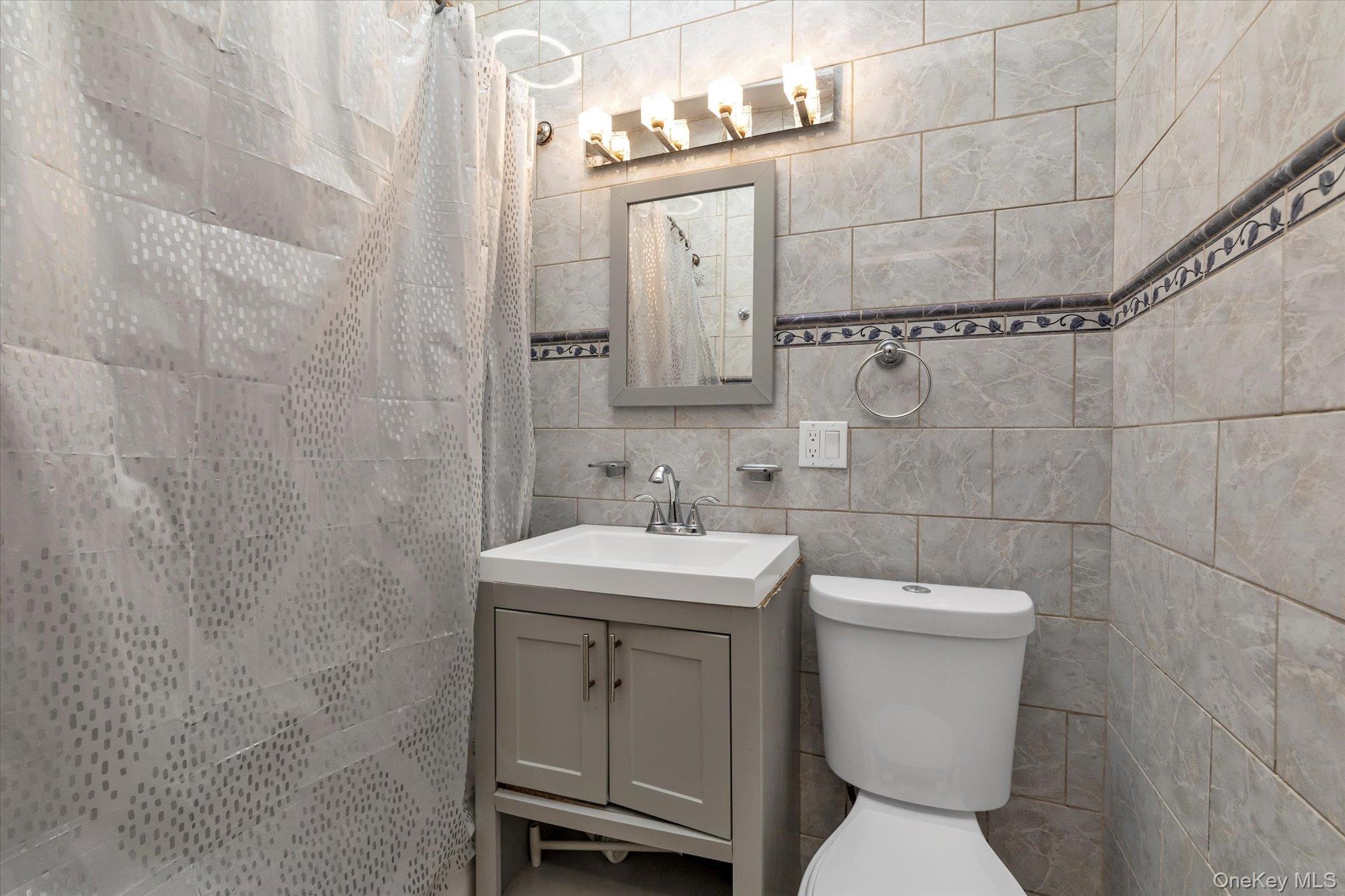 21 Charlotte Street, Ridgewood, NY 11385