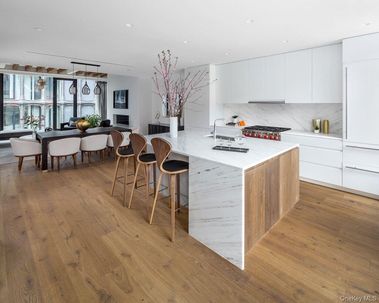 325 W BROADWAY # PHE, New York (Manhattan), NY 10013