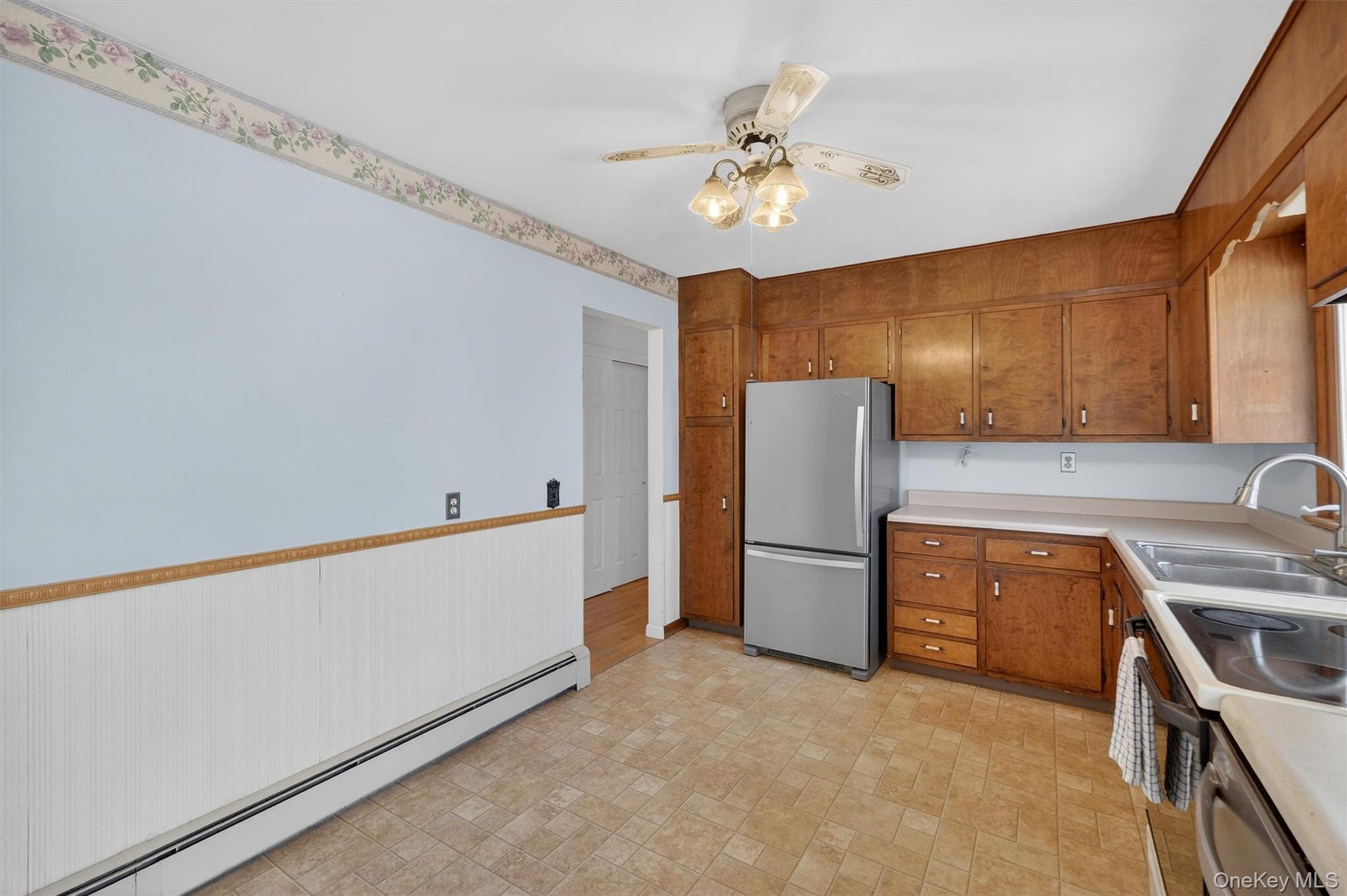 34 Lindy Drive, Carmel, NY 10512