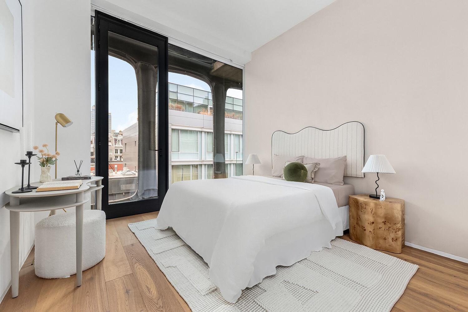 325 W BROADWAY # 7B, New York (Manhattan), NY 10013