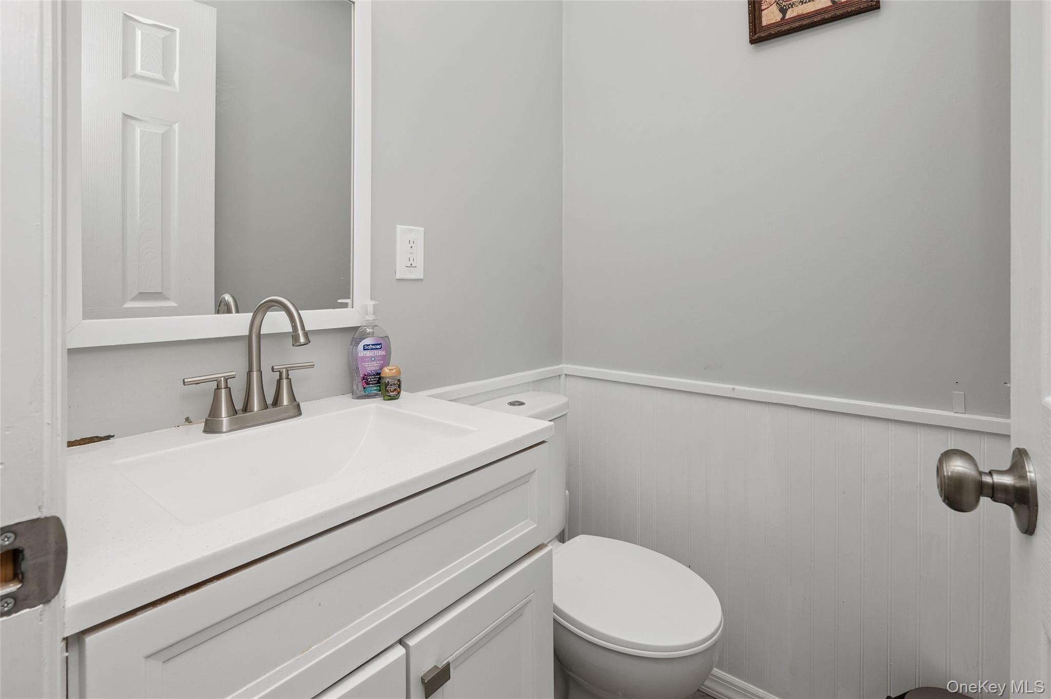 31 21st Avenue, Bay Shore, NY 11706