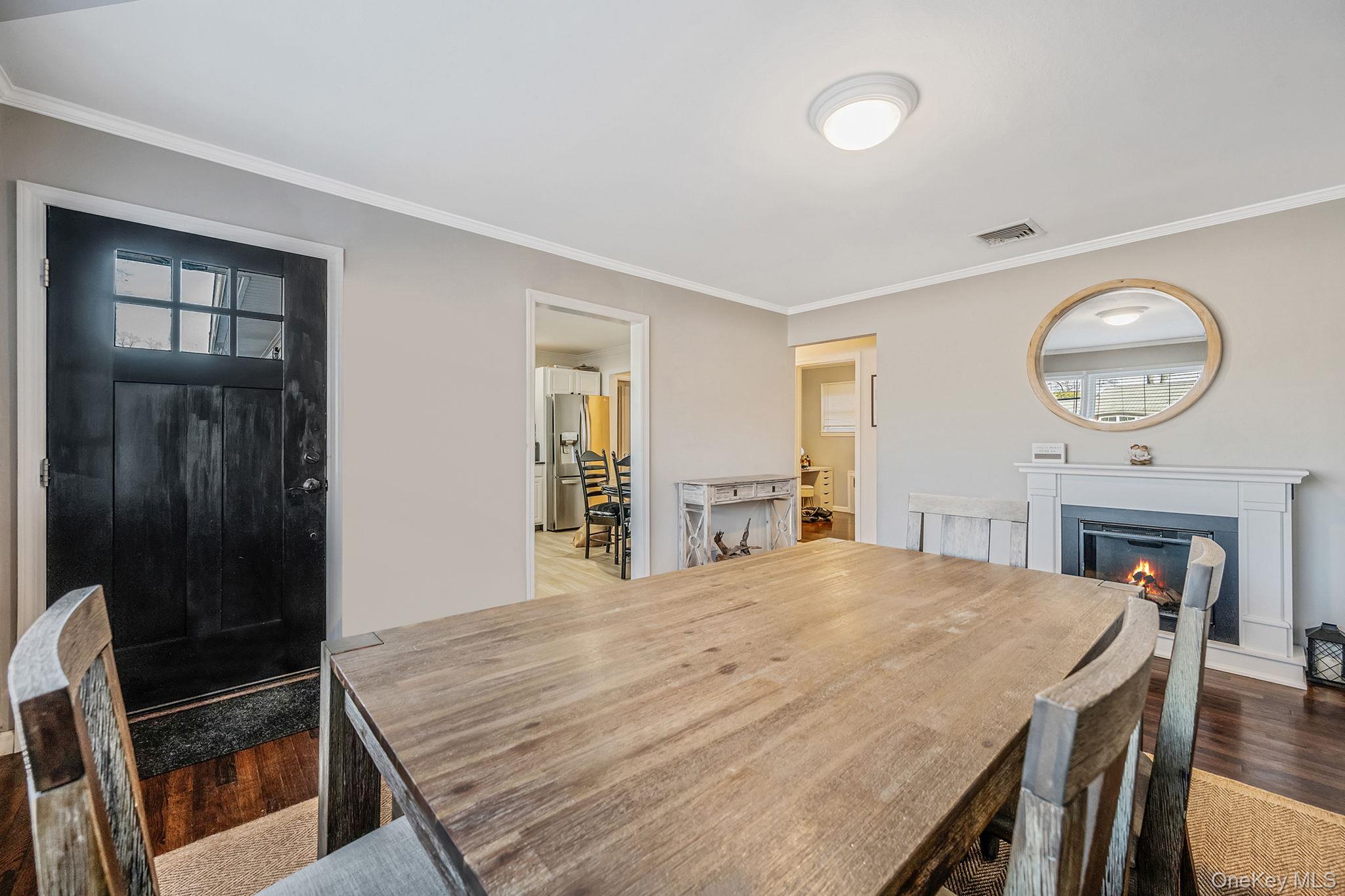 792 Frankford Road, West Babylon, NY 11704