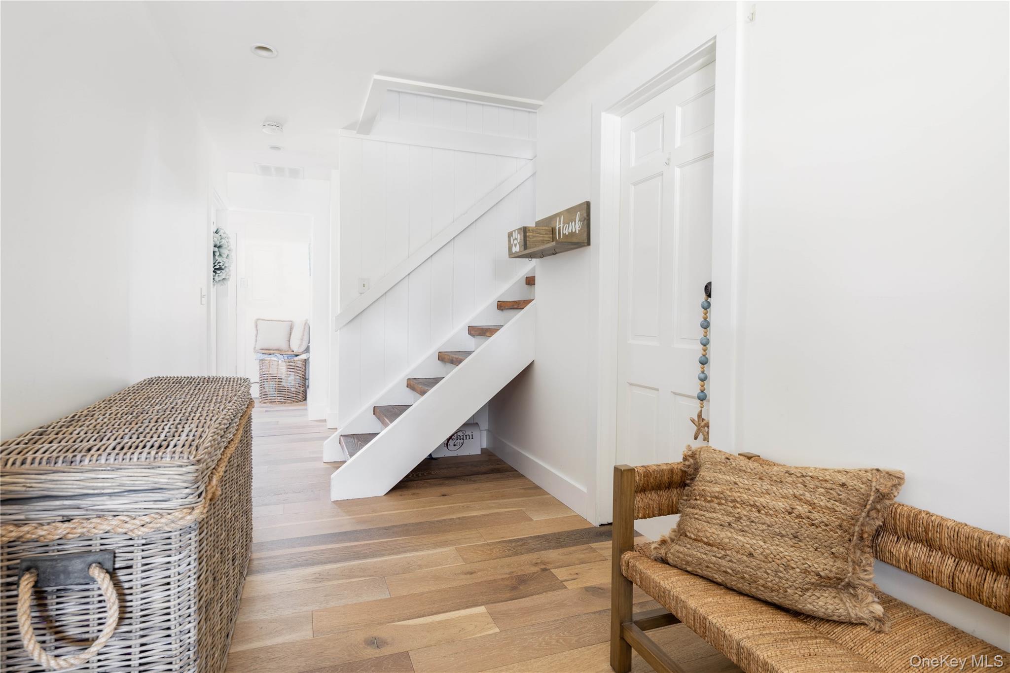 10 Cedar Avenue, Southampton, NY 11968