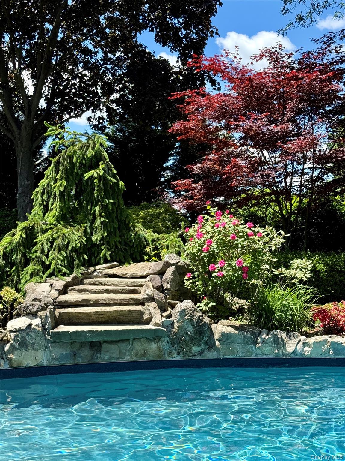 946 Manor Lane, Bay Shore, NY 11706