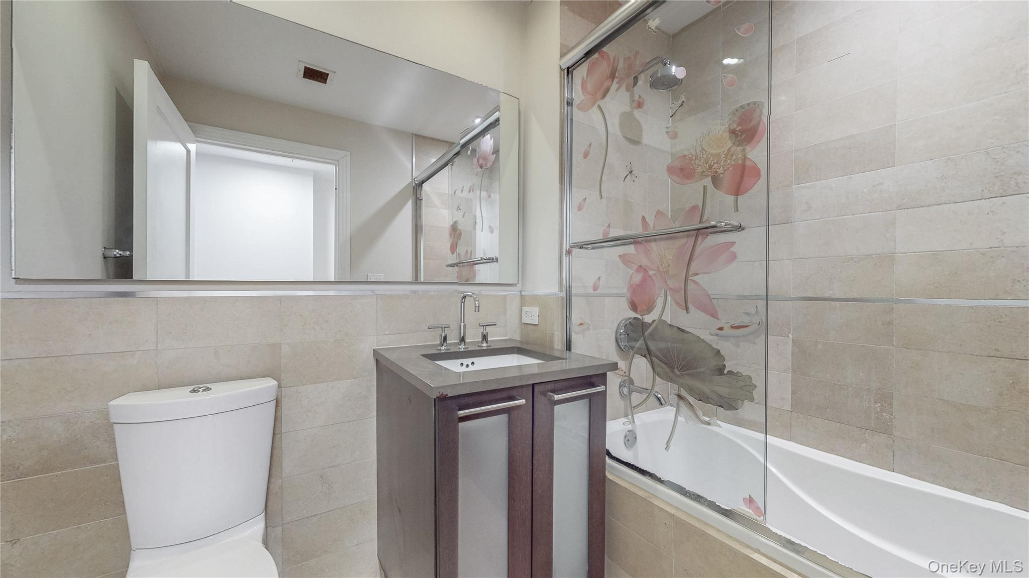 64-05 Yellowstone Boulevard # 409, Forest Hills, NY 11375