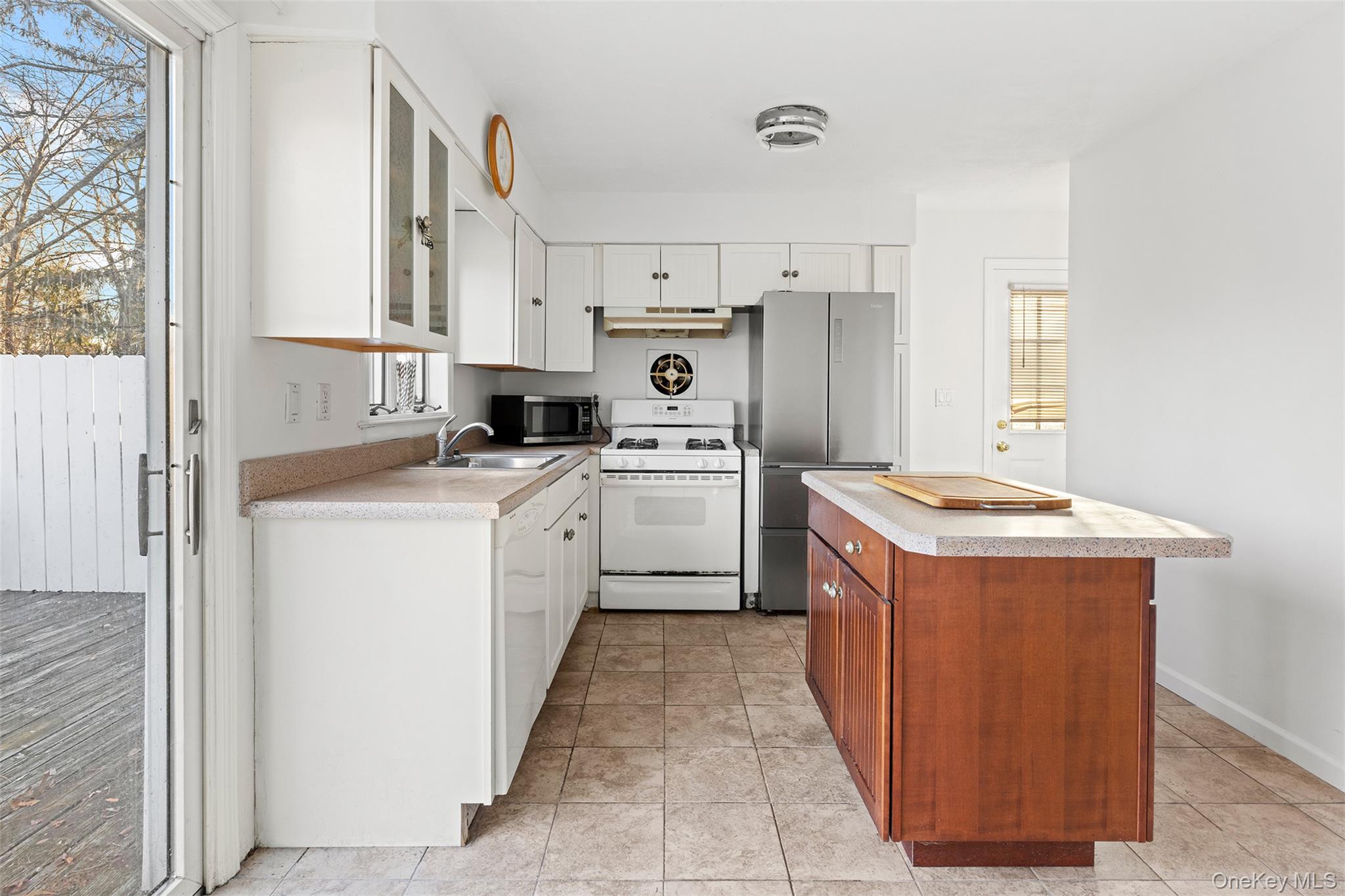 70 Buchanan Street, Pearl River, NY 10965