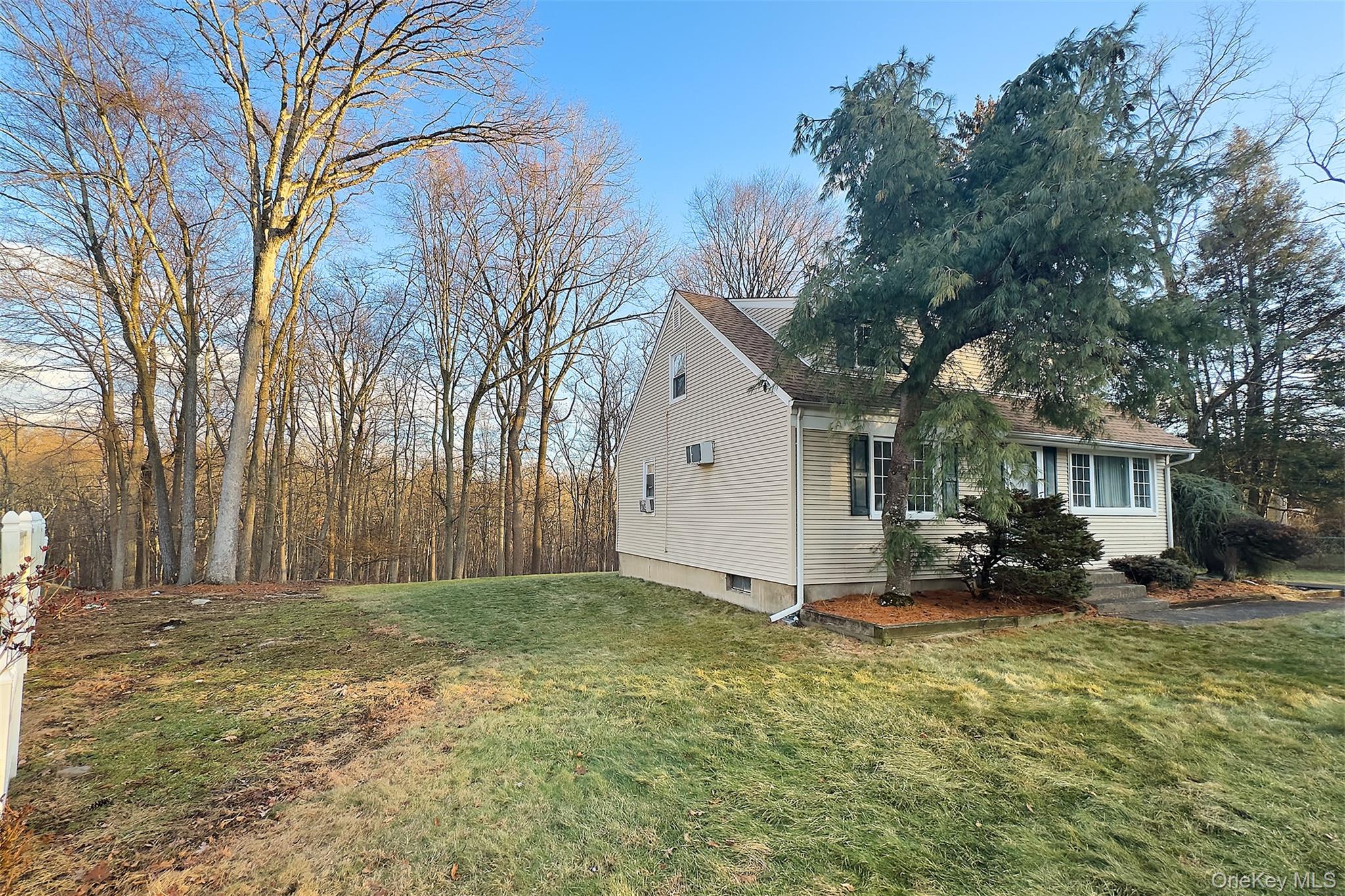 70 Buchanan Street, Pearl River, NY 10965