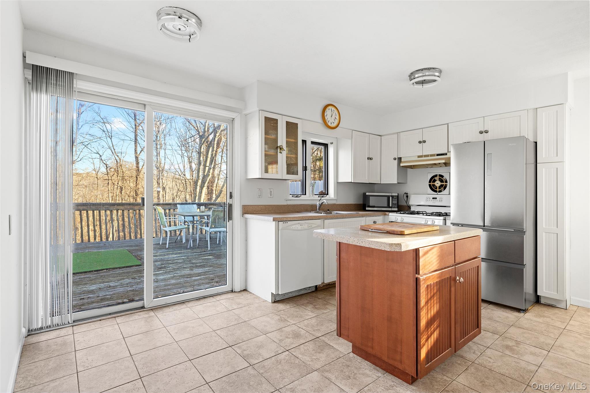 70 Buchanan Street, Pearl River, NY 10965