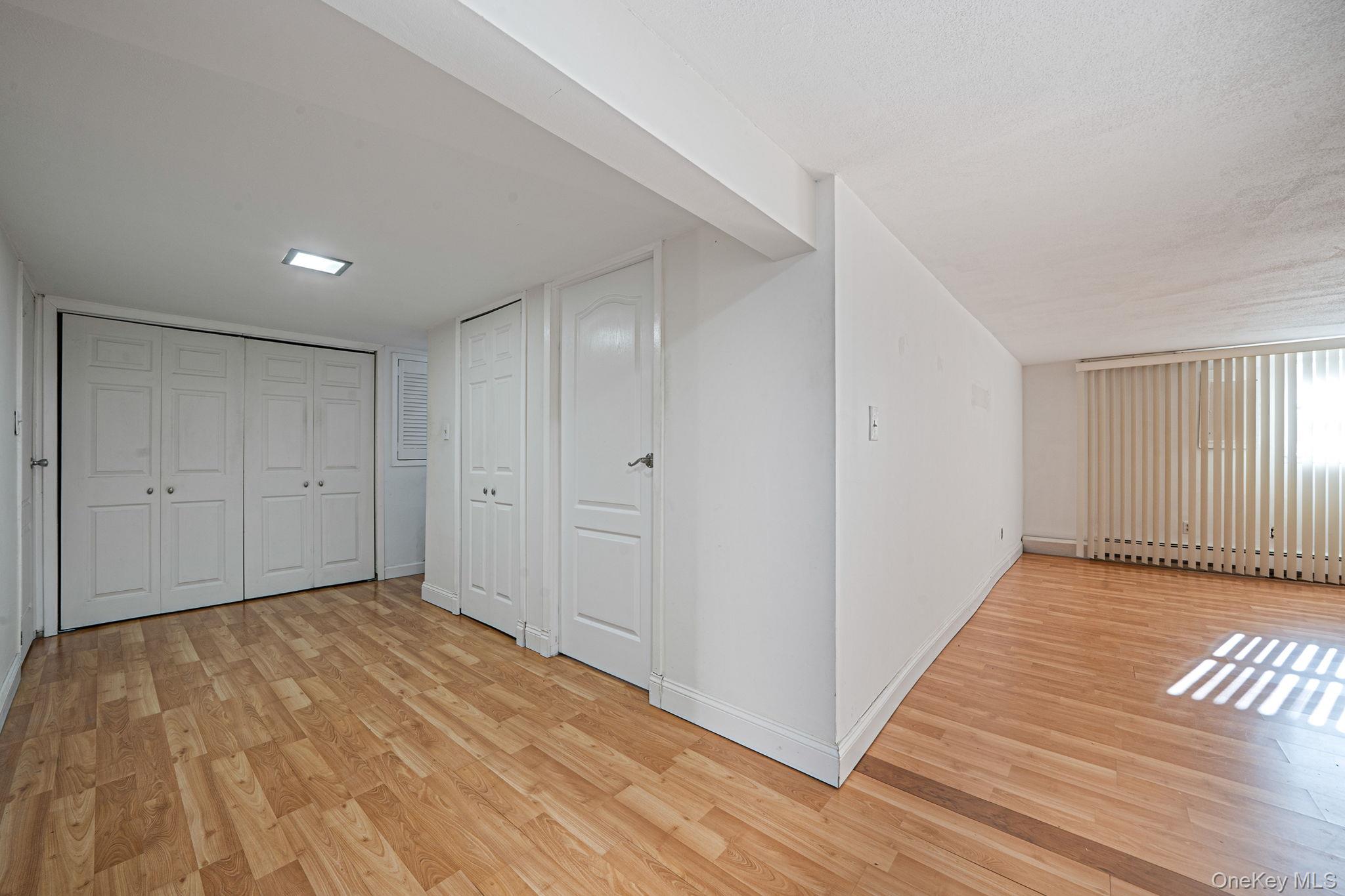 18 Amapola Lane, Kings Park, NY 11754