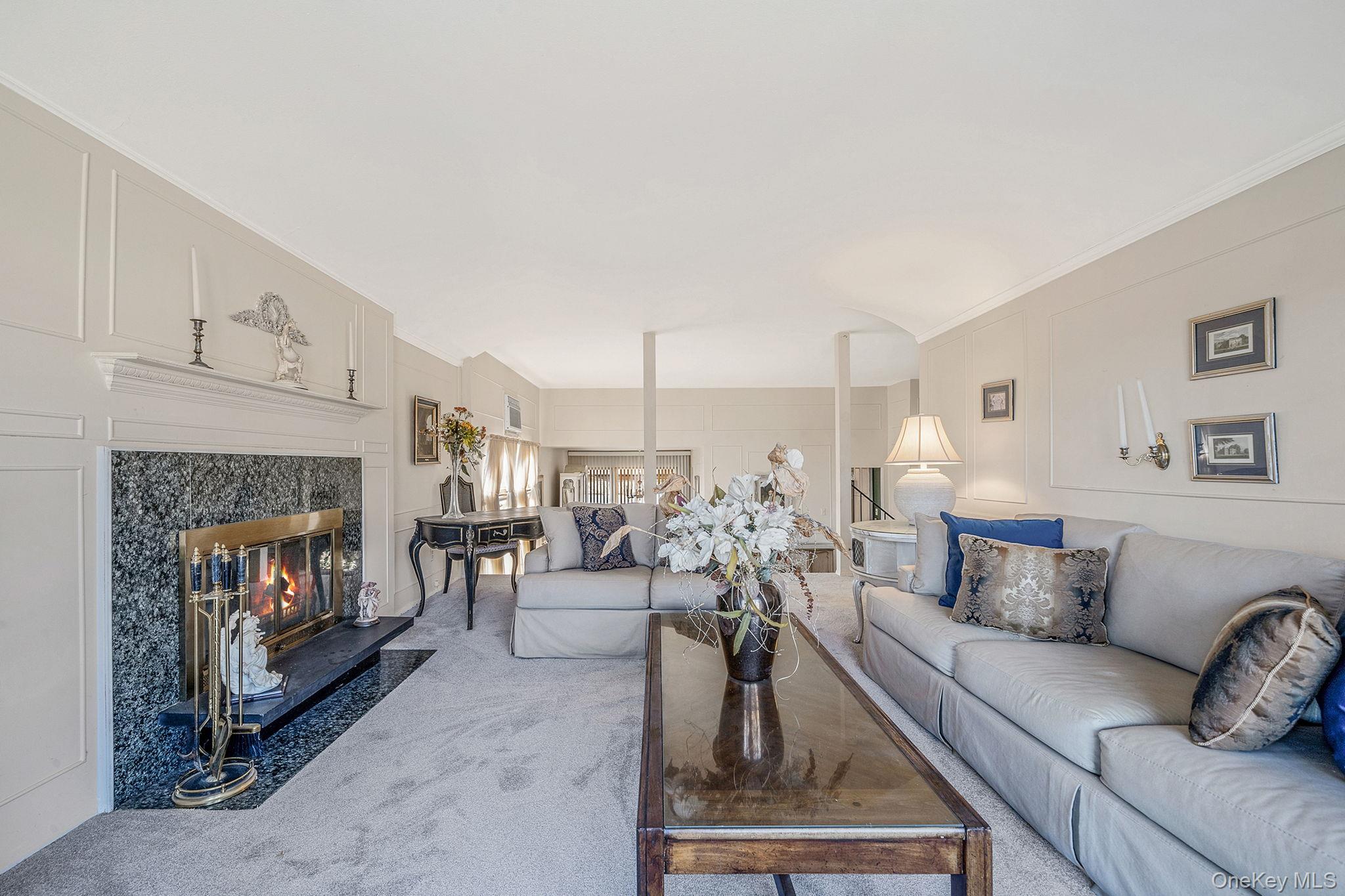 18 Amapola Lane, Kings Park, NY 11754