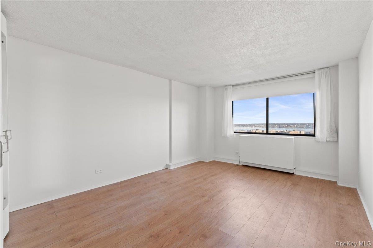 2 Bay Club Drive # 12Z2, Bayside, NY 11360