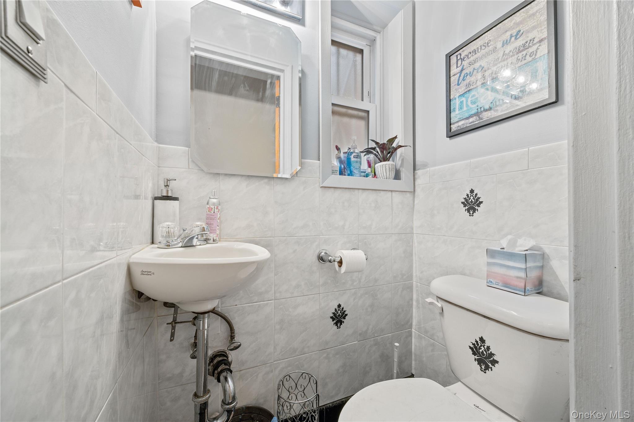 2004 Bogart Avenue, Bronx, NY 10462