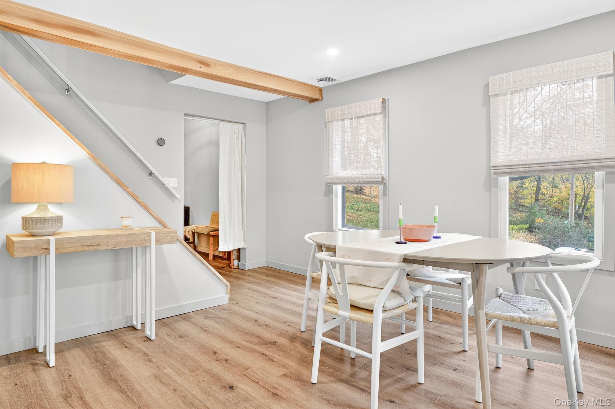 39 N Broadway, Esopus, NY 12401