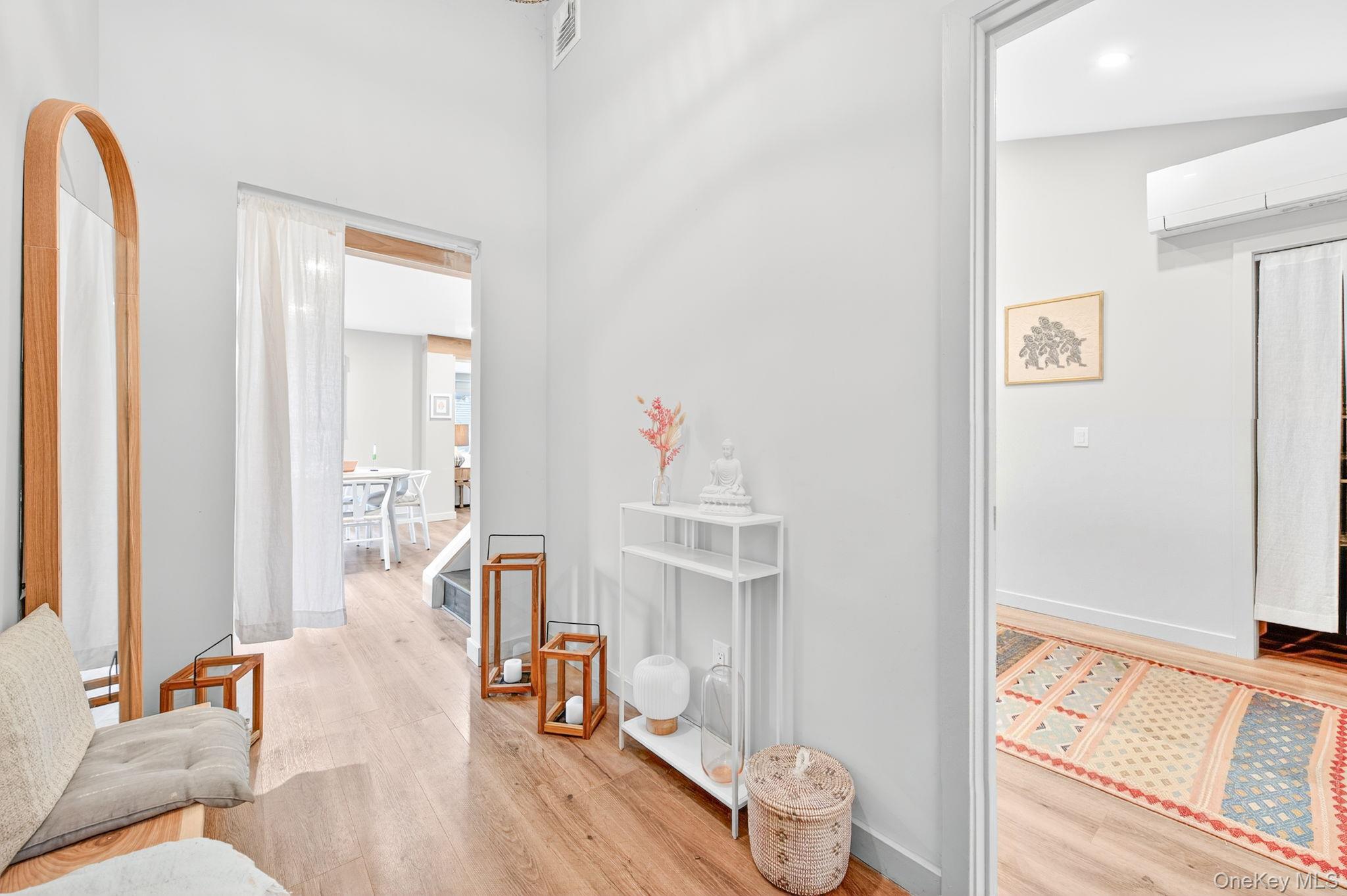 39 N Broadway, Esopus, NY 12401