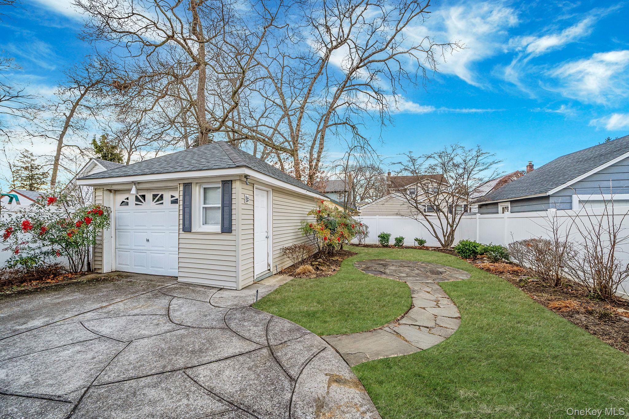 137 Charles Street, Lynbrook, NY 11563