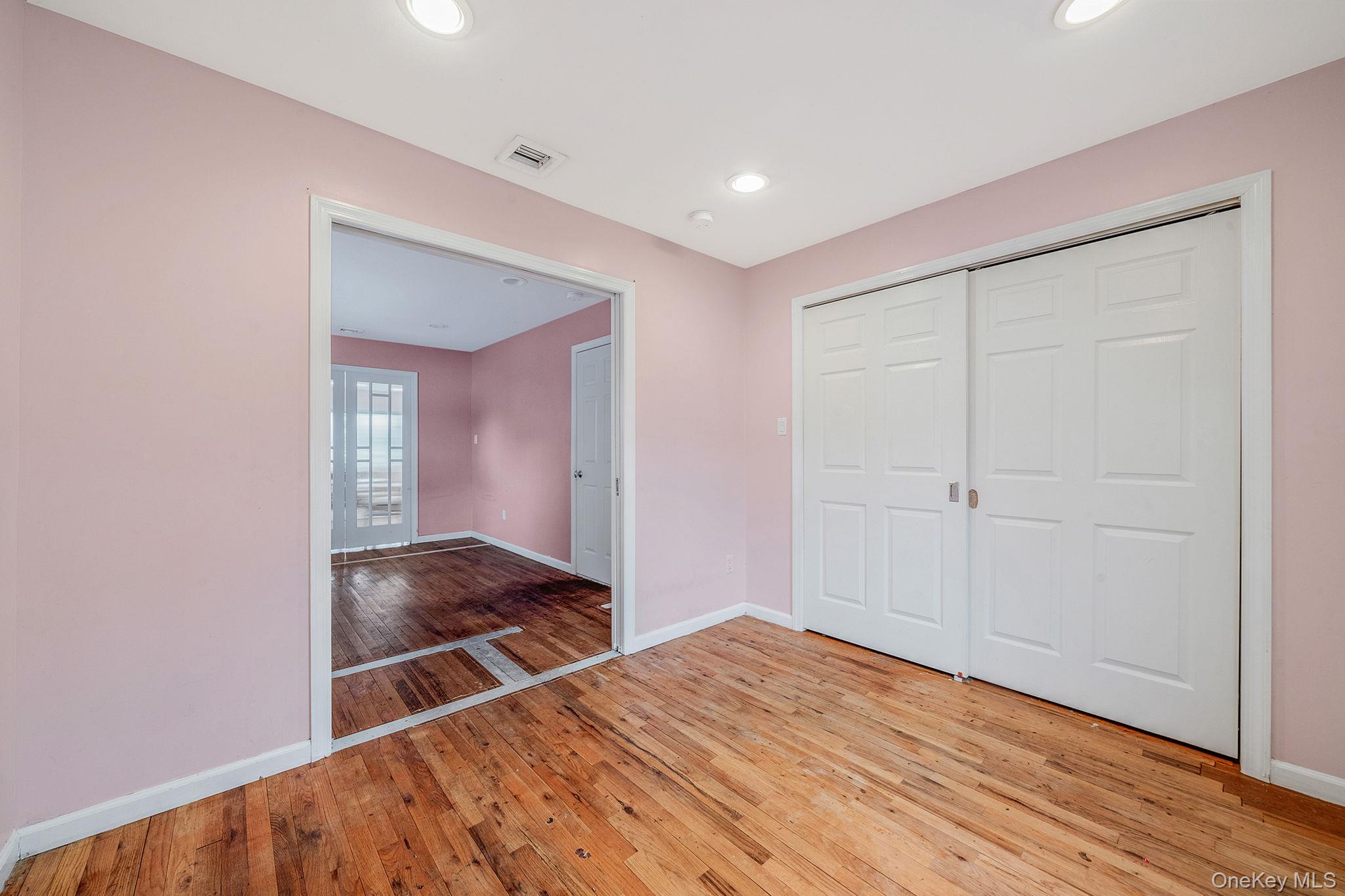 137 Charles Street, Lynbrook, NY 11563