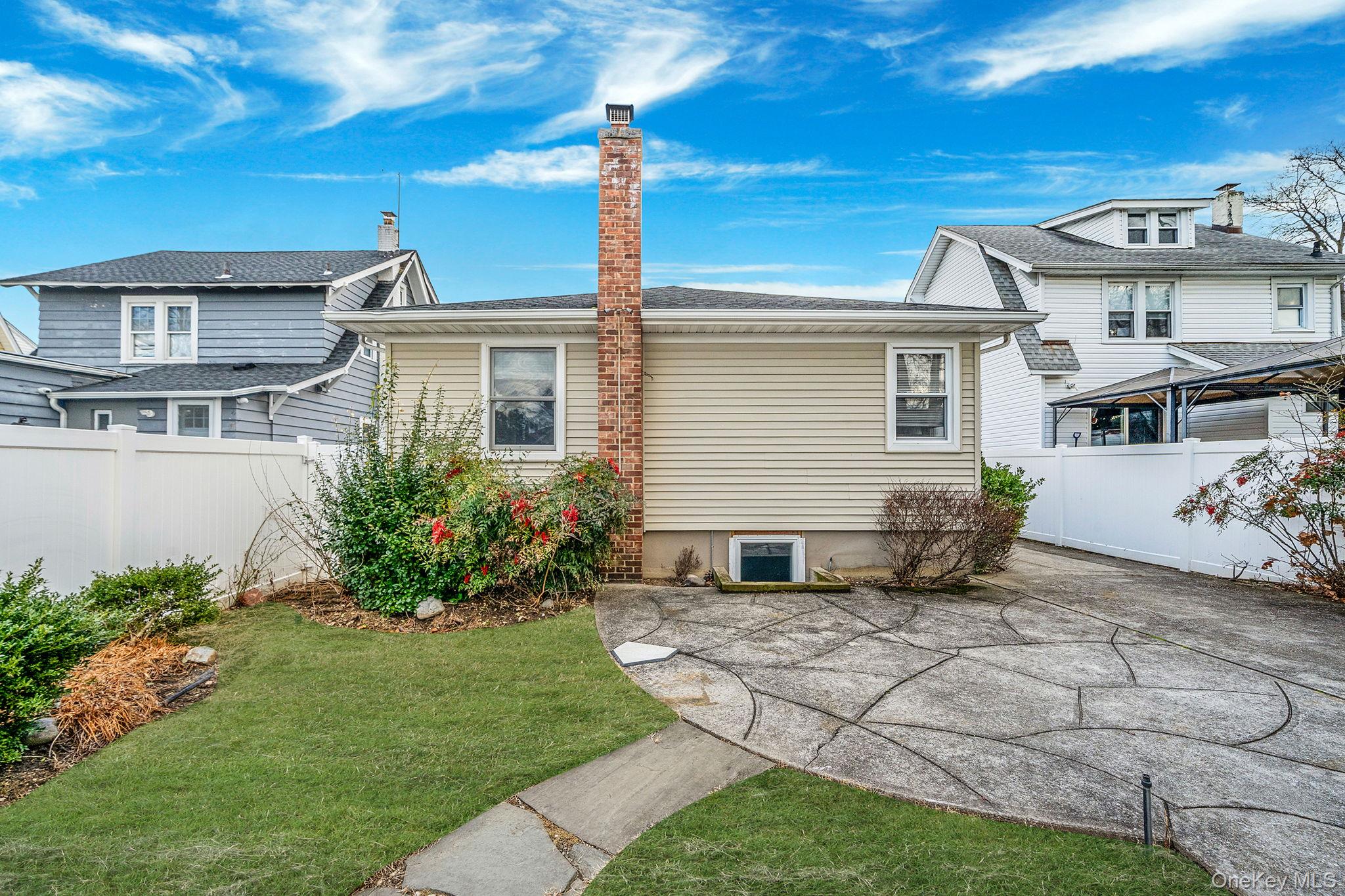 137 Charles Street, Lynbrook, NY 11563