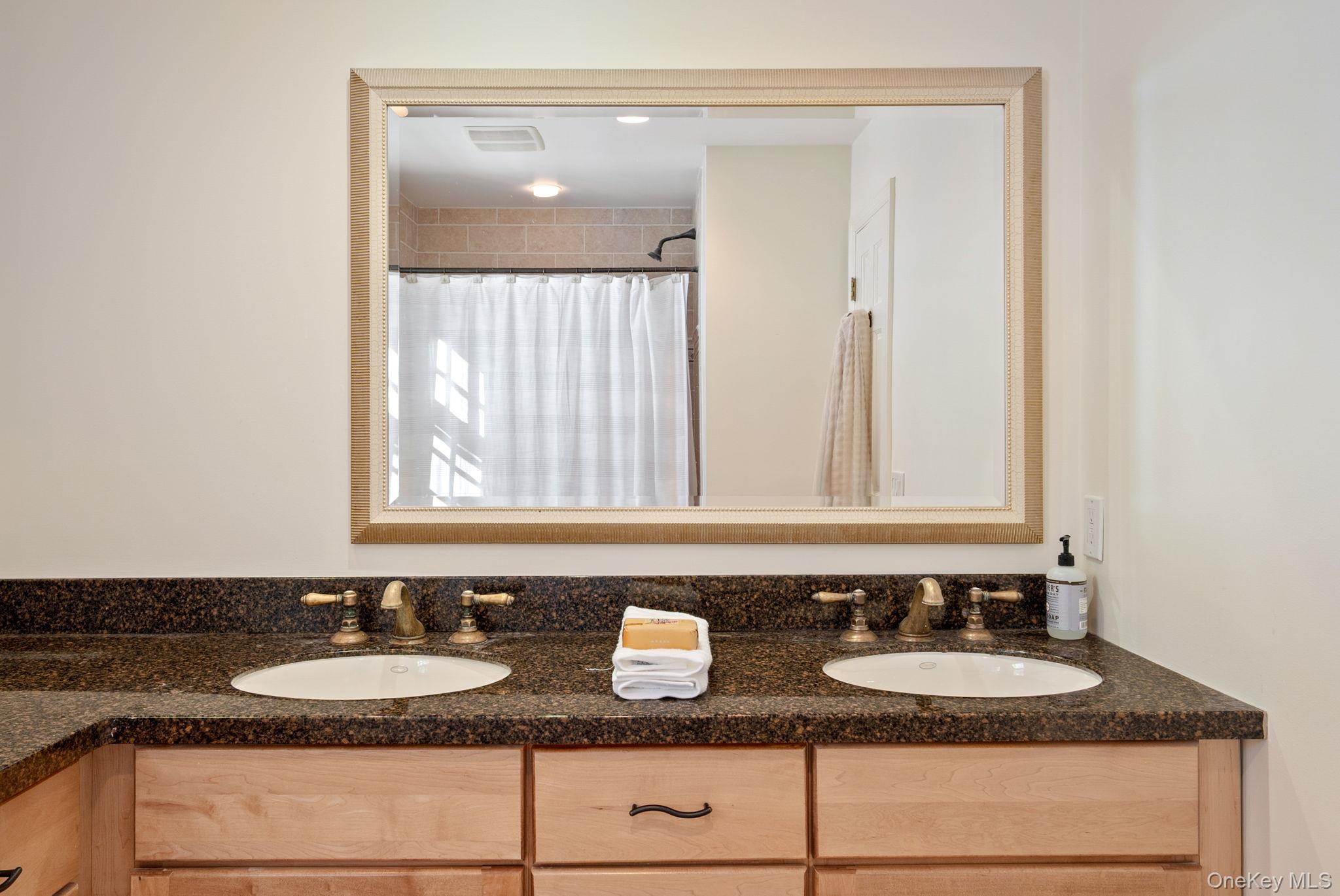 9 Whitlaw Lane, Chappaqua, NY 10514