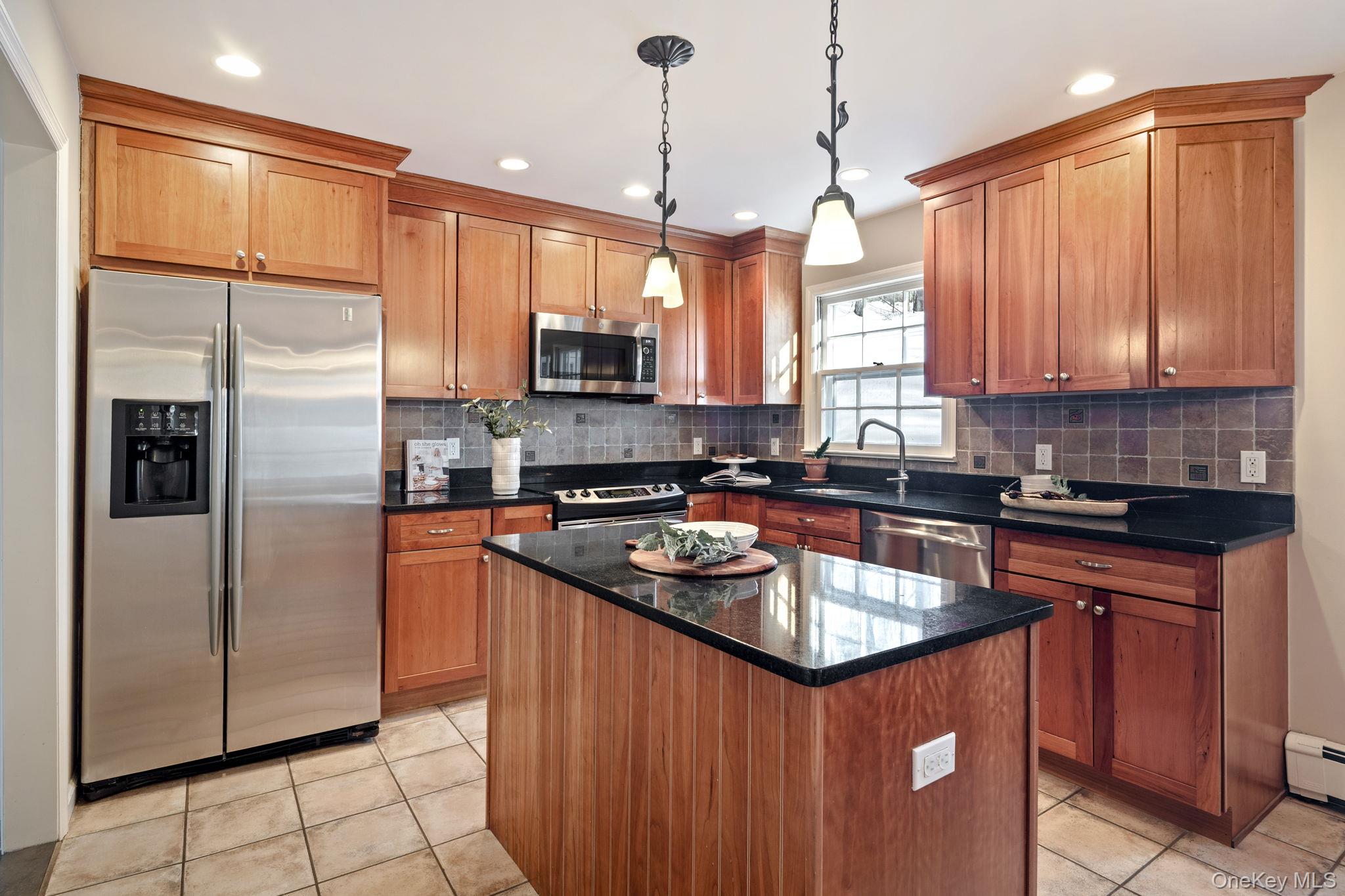 9 Whitlaw Lane, Chappaqua, NY 10514