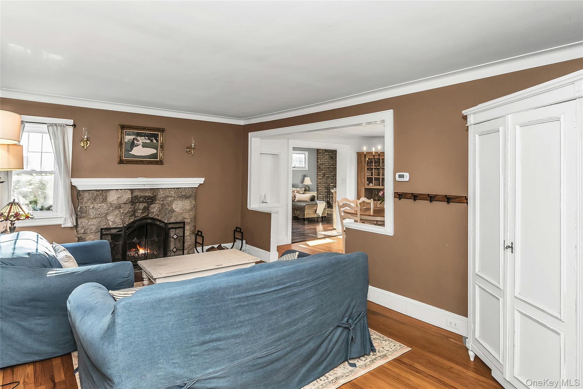 14 Hawthorne Street, Lynbrook, NY 11563