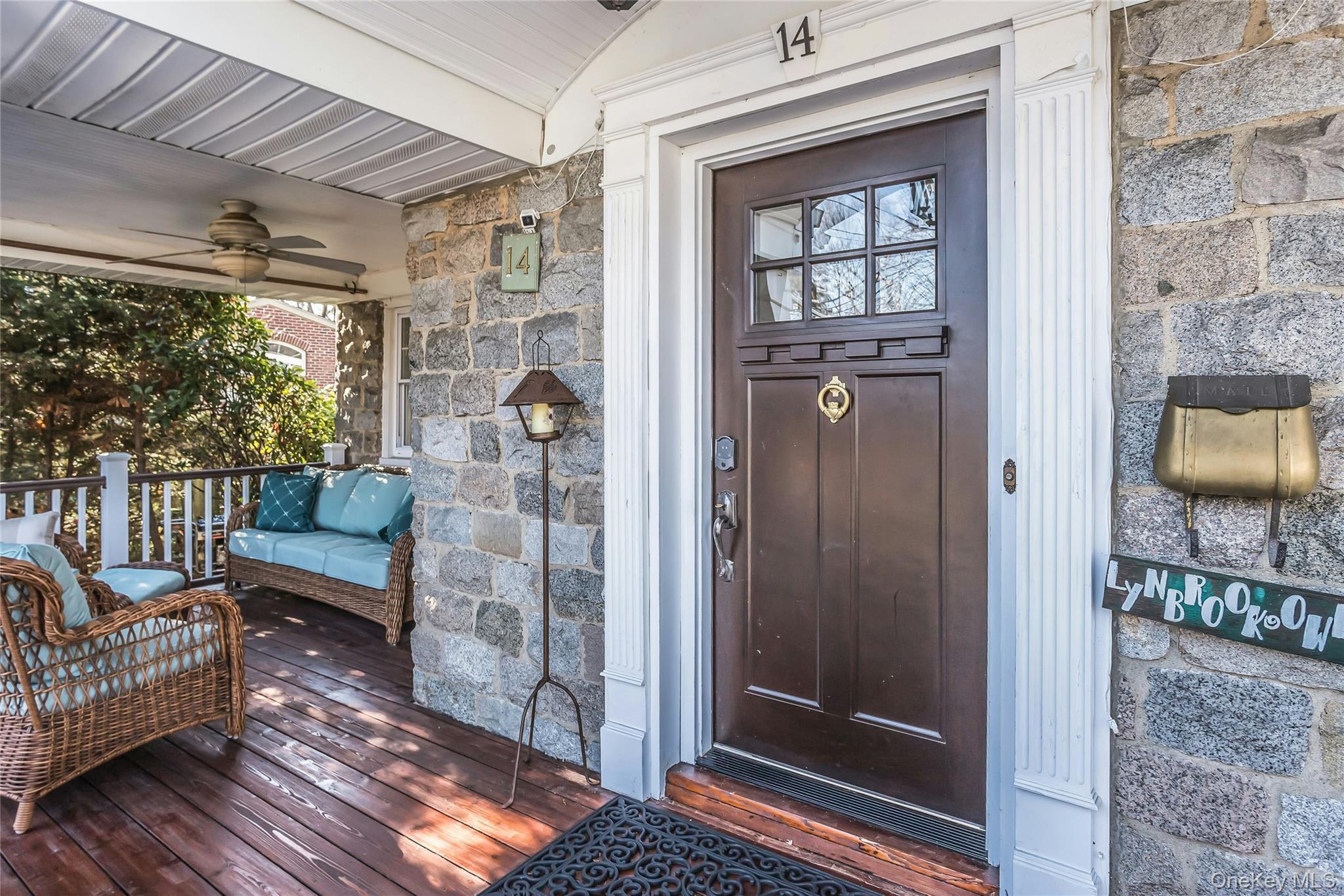 14 Hawthorne Street, Lynbrook, NY 11563