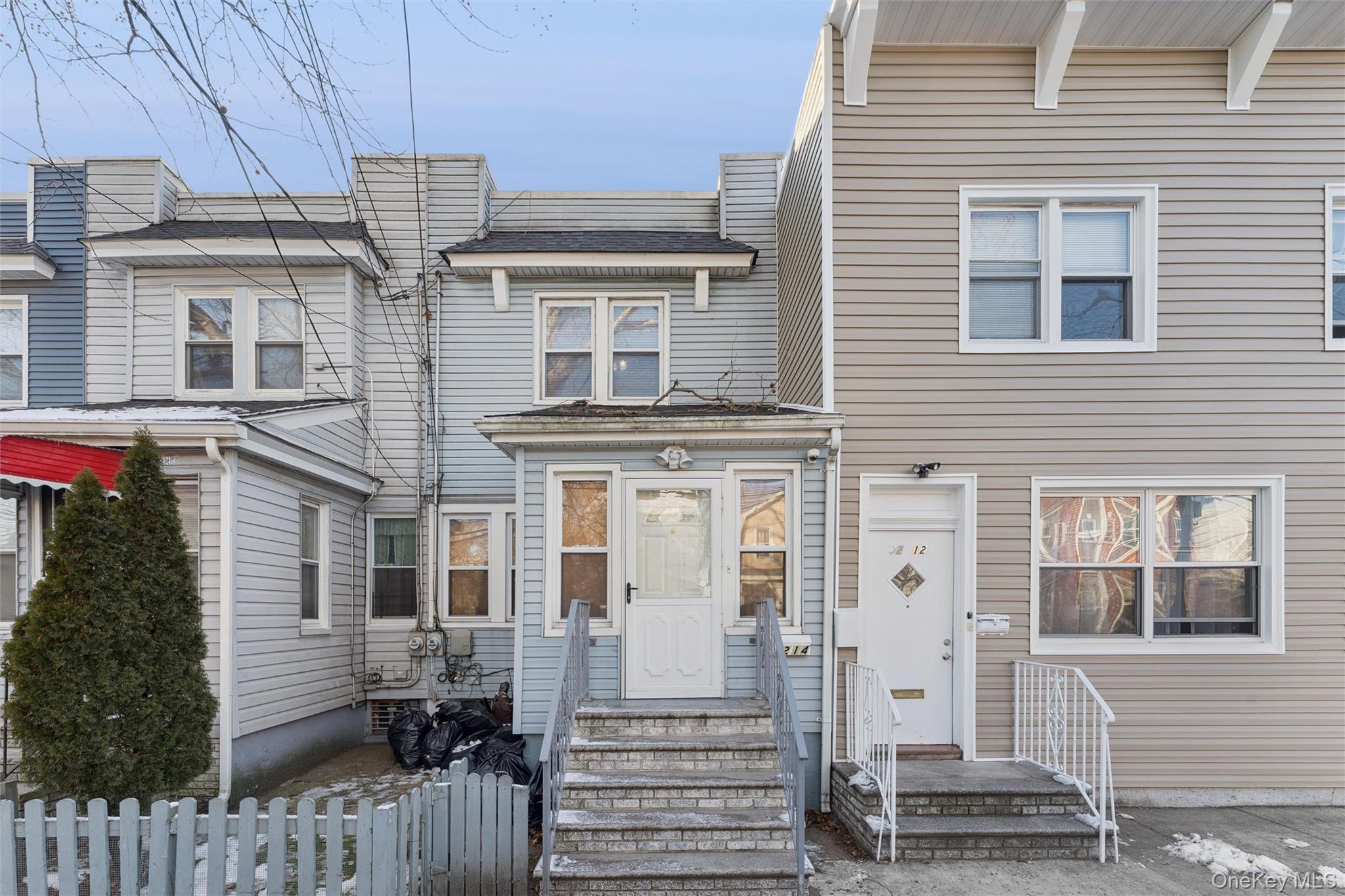 9214 104th Street, Richmond Hill, NY 11418