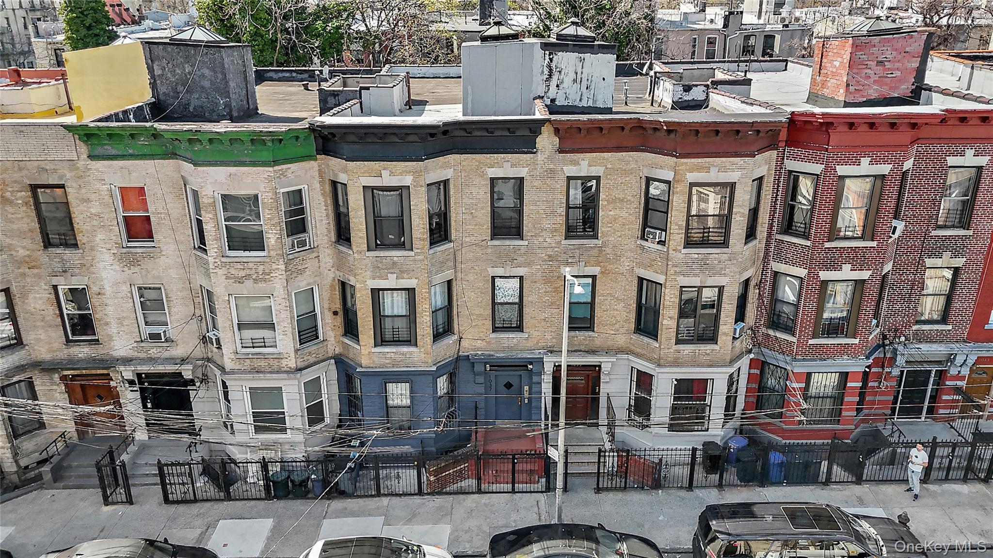 1037 College Avenue, Bronx, NY 10456