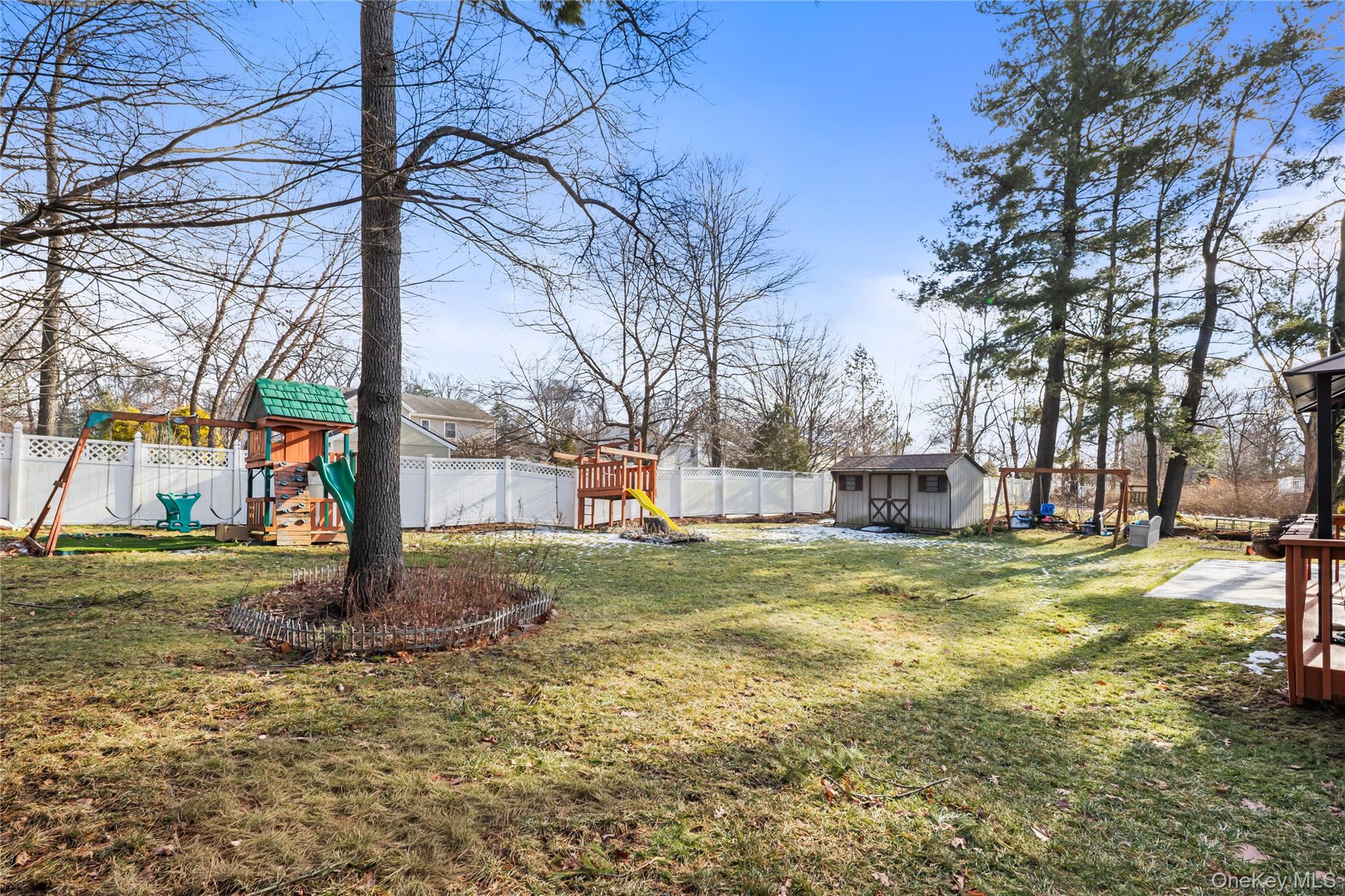 18 Oxford Court, Hillcrest, NY 10977