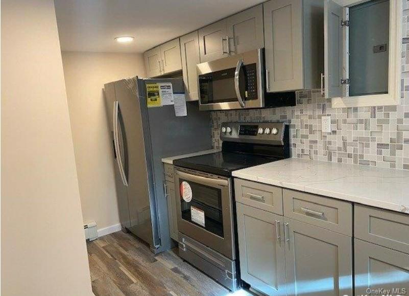 195 San Juan Drive, Hauppauge, NY 11788