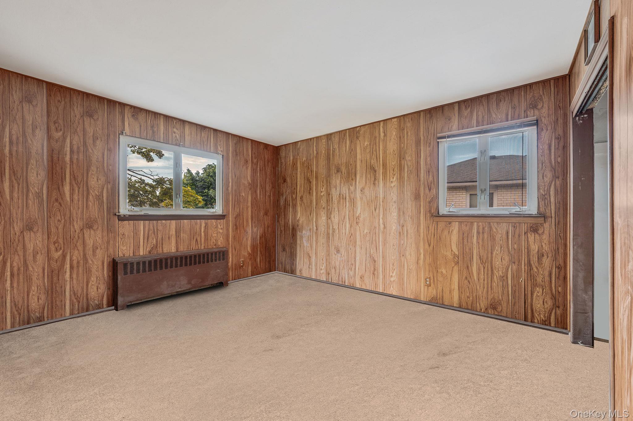 86 Silber Avenue, Bethpage, NY 11714