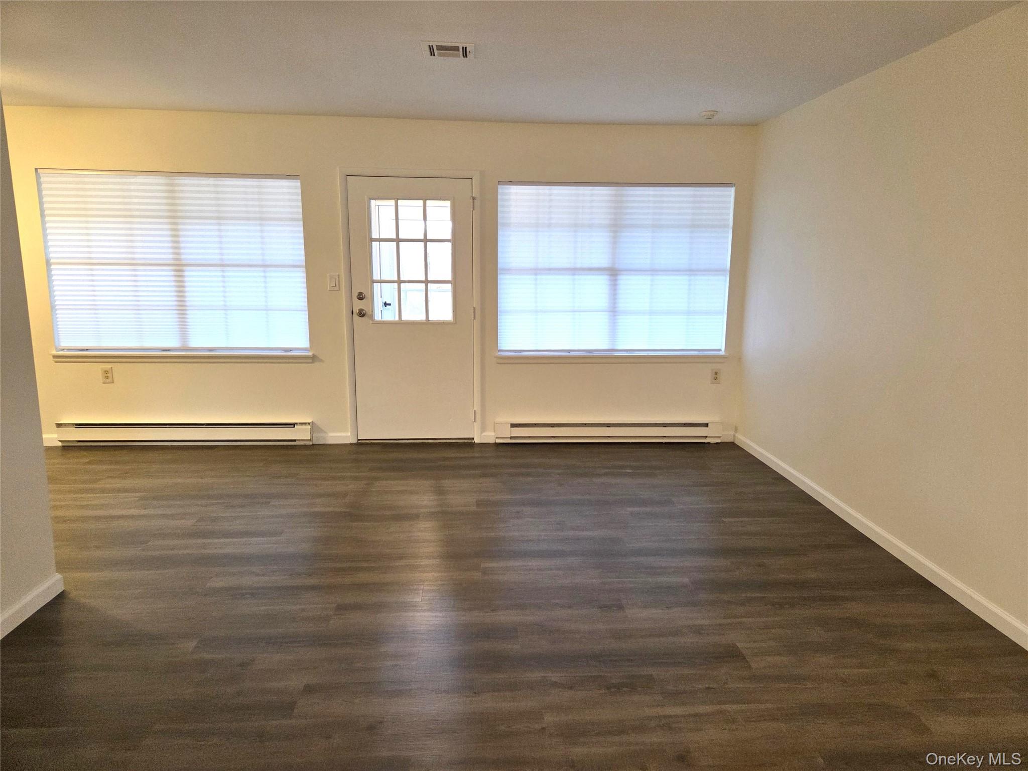 186C Ventry Court, Ridge, NY 11961