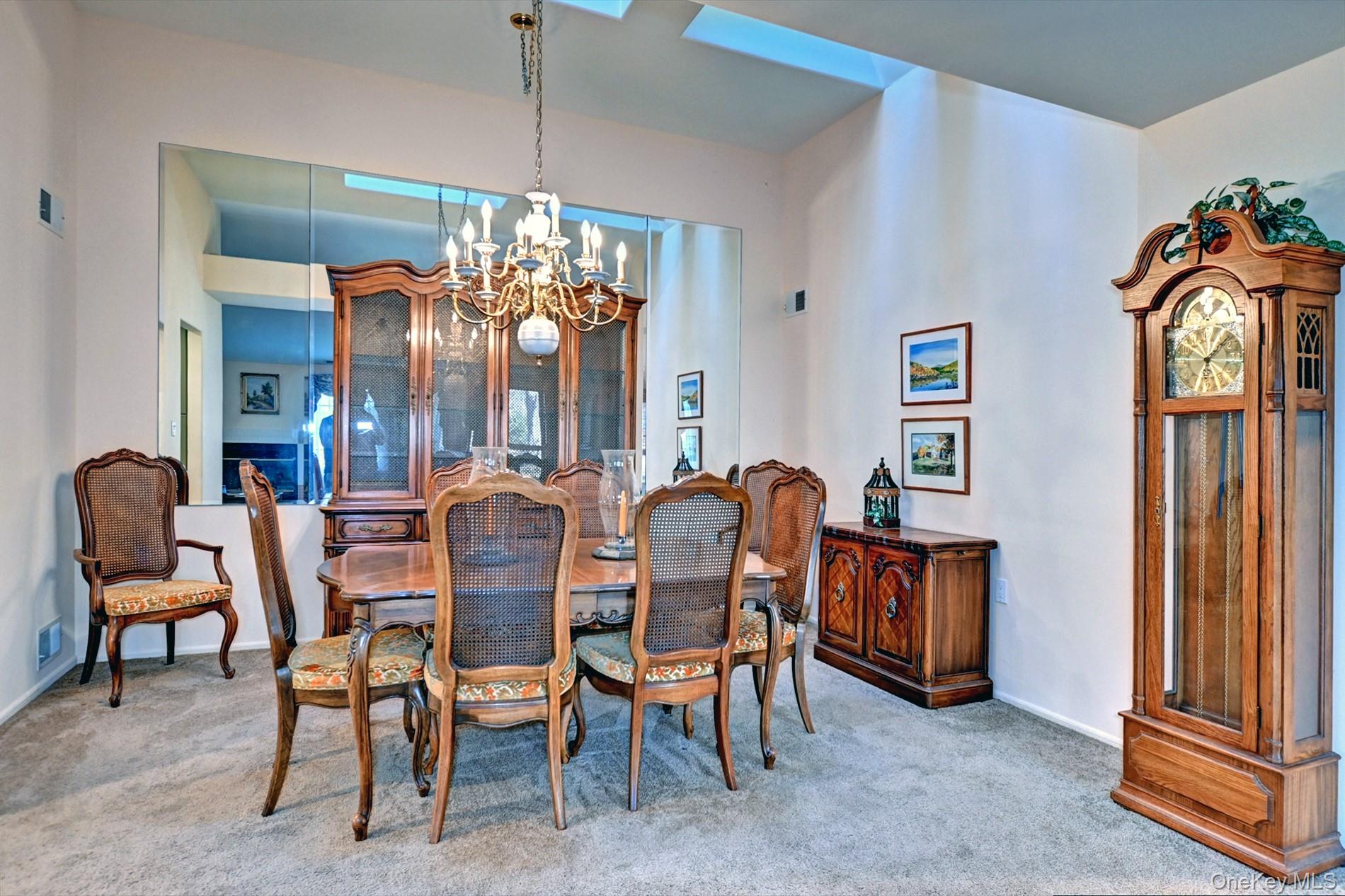 10 Oakdale Court, Ridge, NY 11961