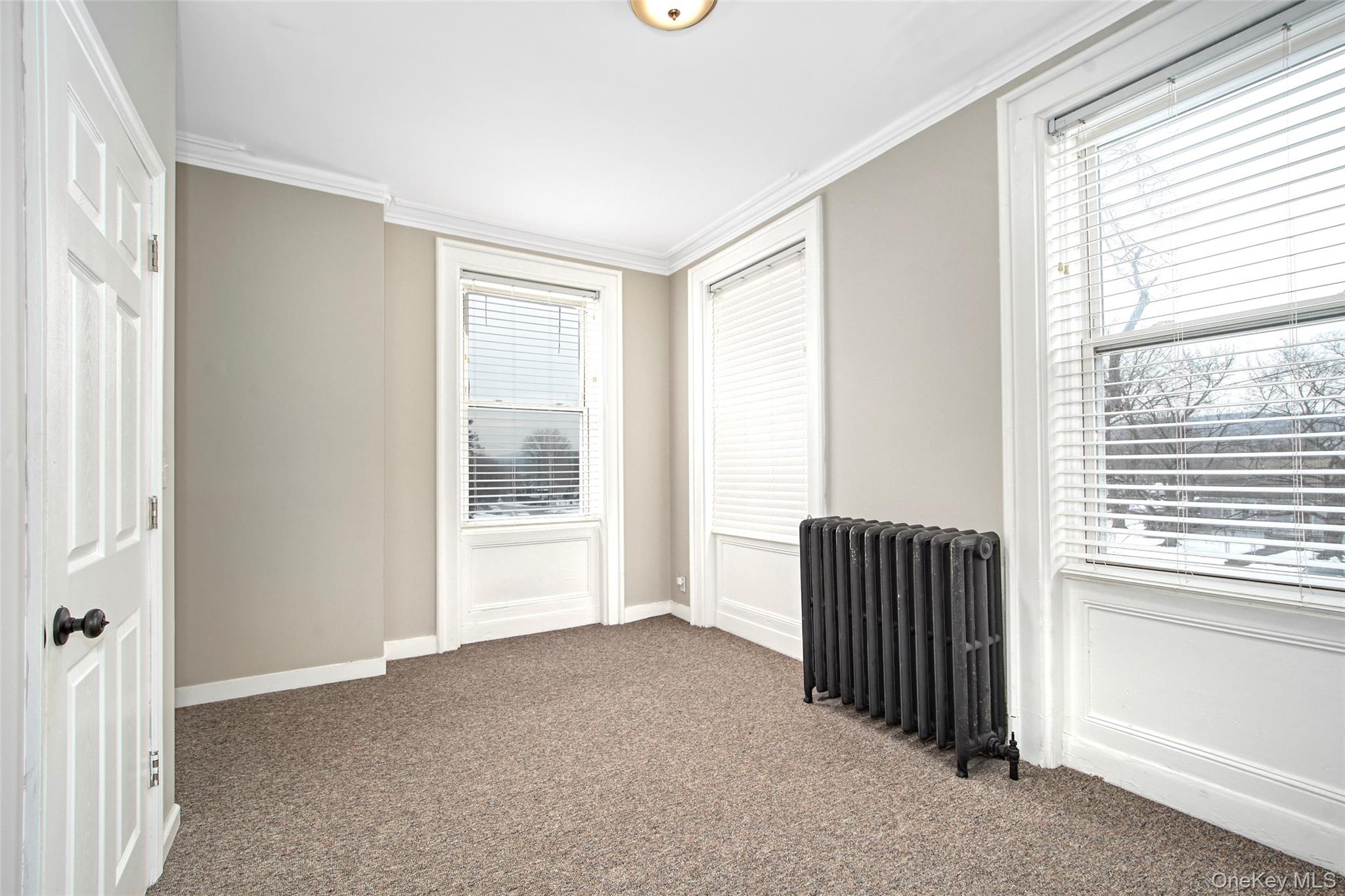 97 Broadway # 2, Verplanck, NY 13045