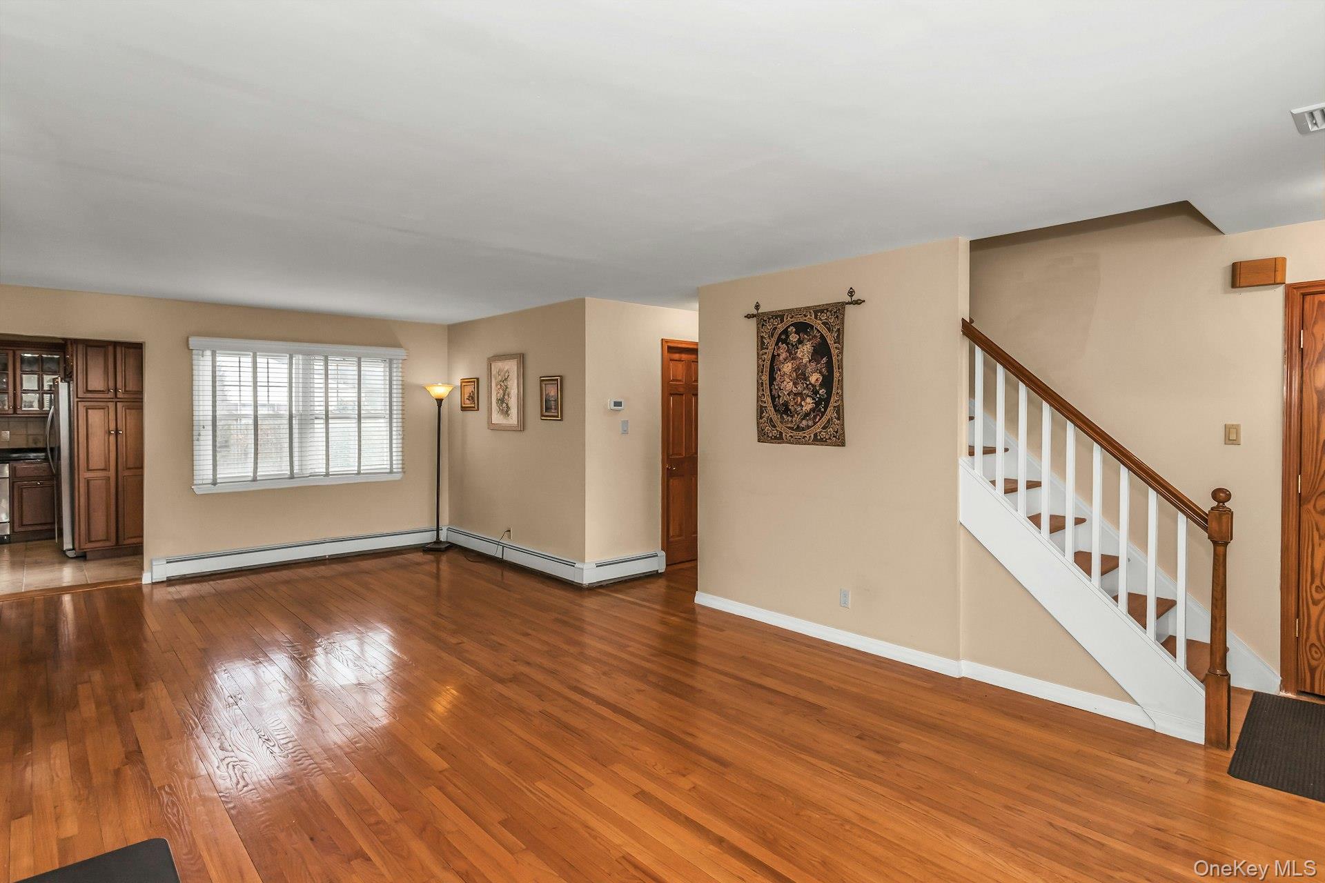 26 Bayview Avenue, Massapequa, NY 11758