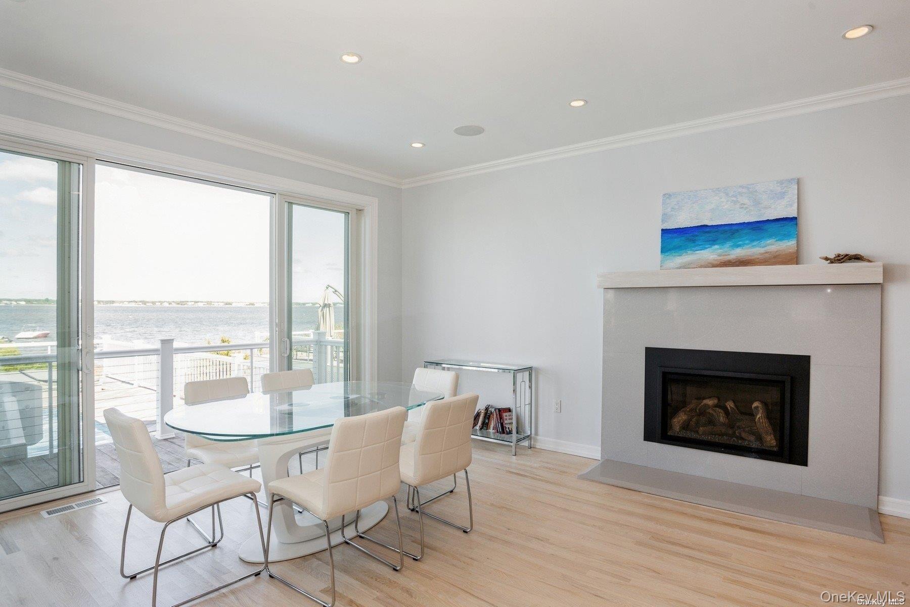 676 Dune Road, Westhampton Dunes, NY 11978