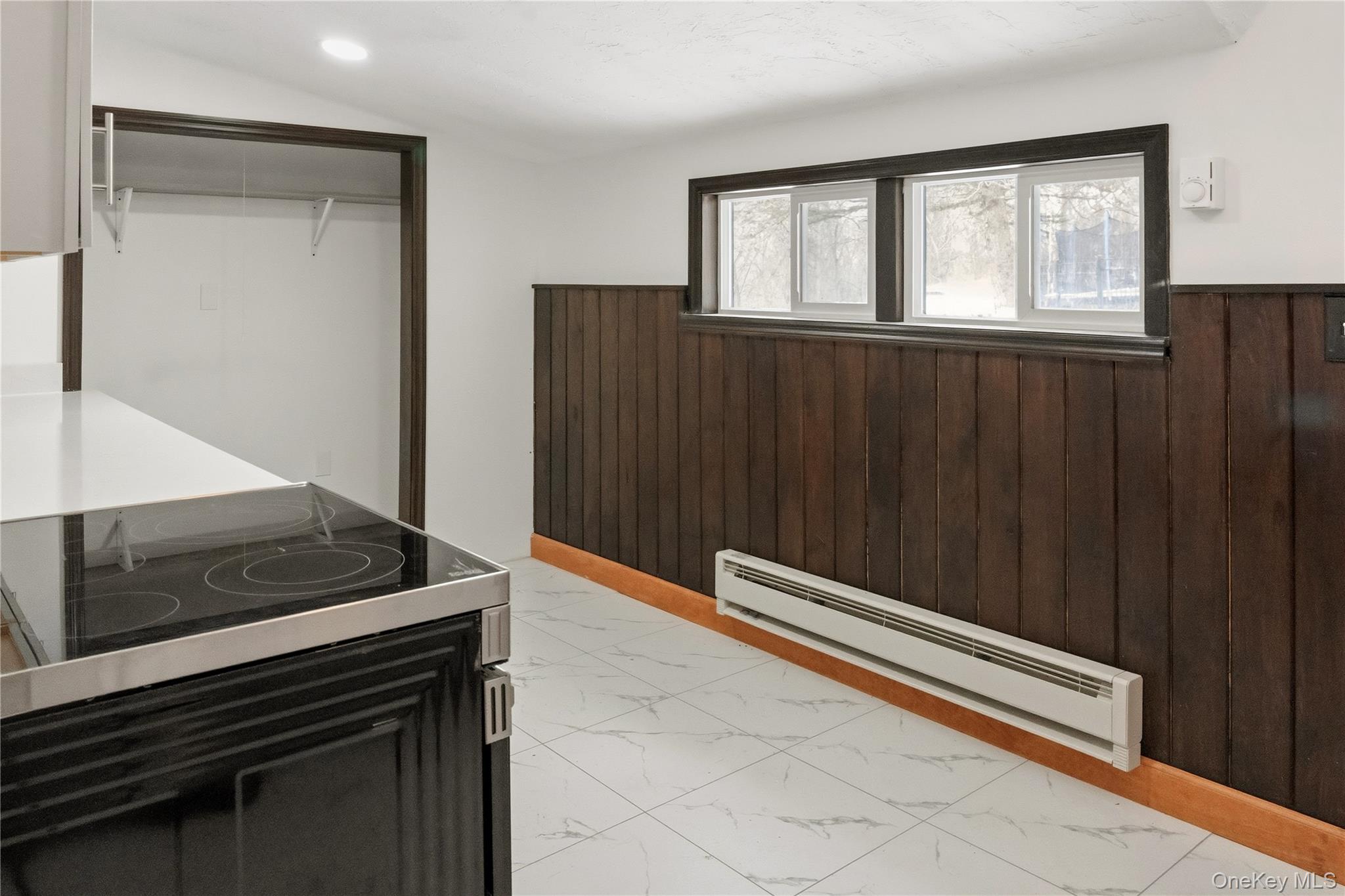 378 Broadway 9W # 4, Esopus, NY 12487