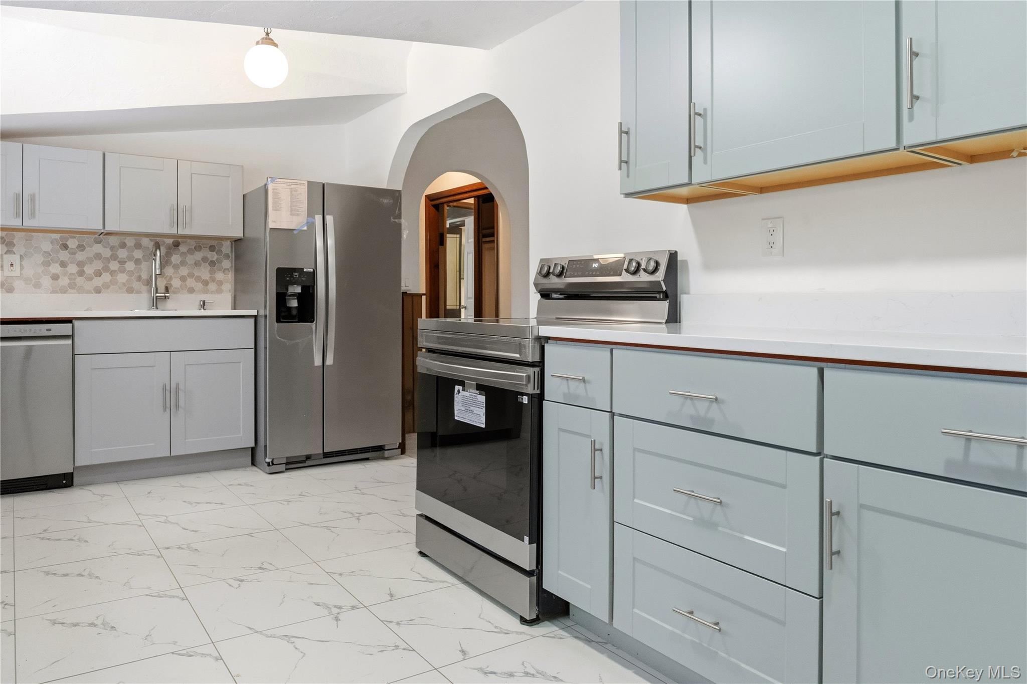 378 Broadway 9W # 4, Esopus, NY 12487