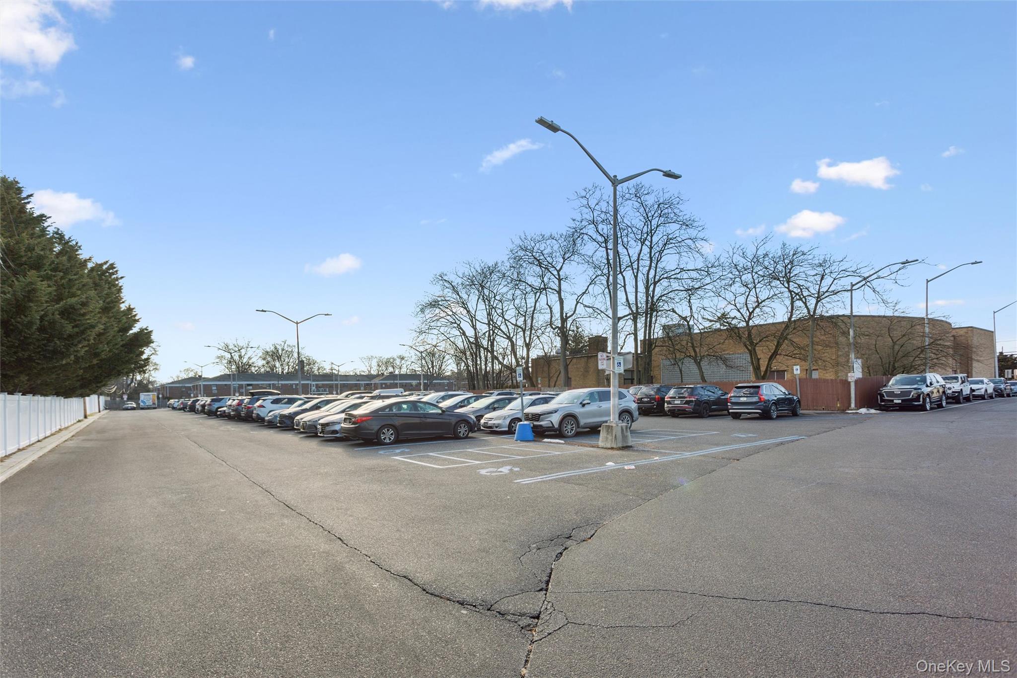 22 Broadway Mews, Hewlett, NY 11557