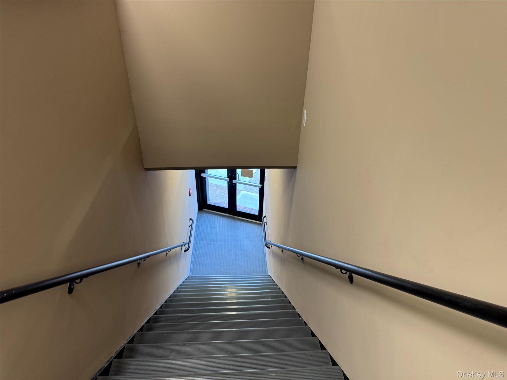 18 E Sunrise Highway, Freeport, NY 11520